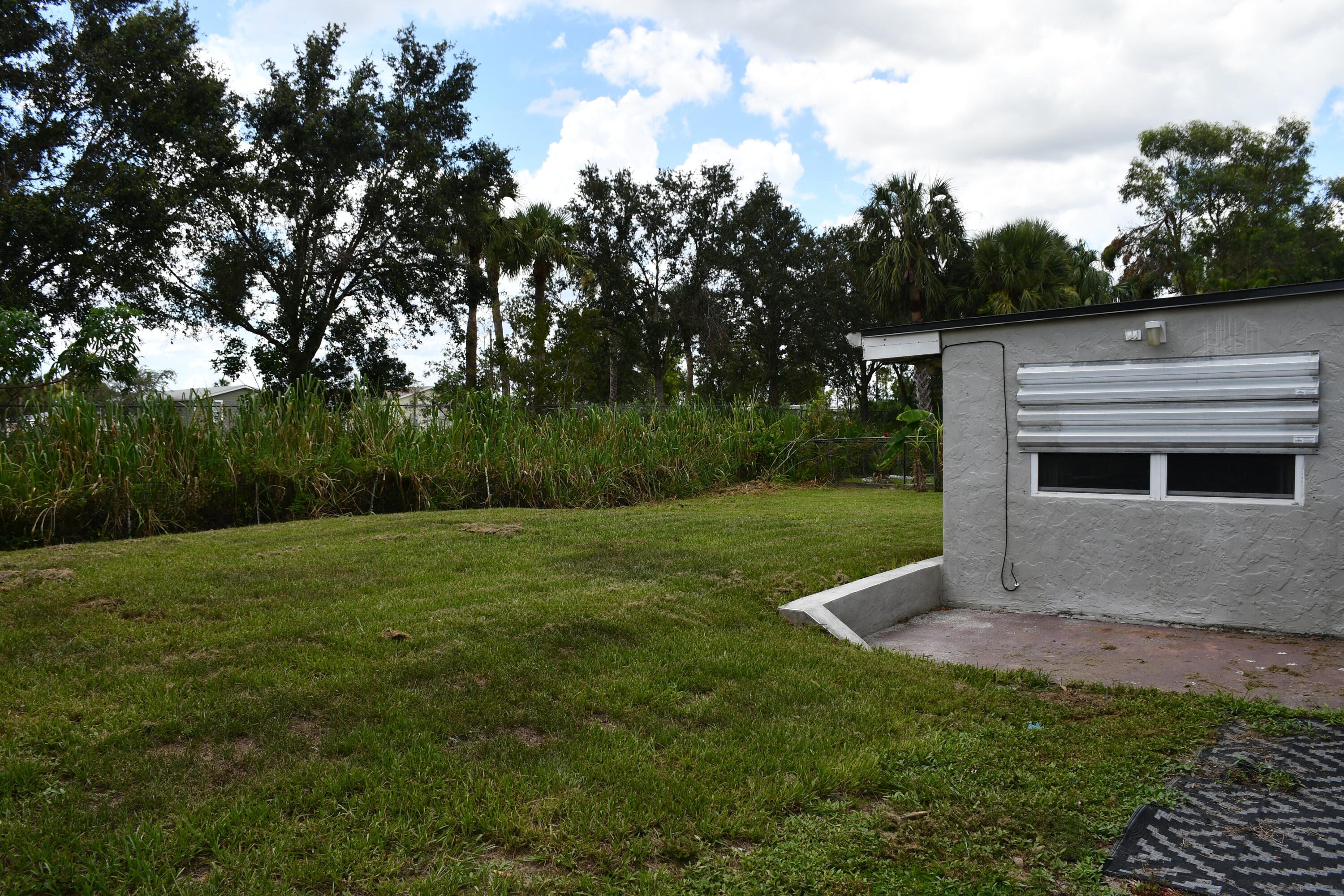 1591 Sunkist Way Property Photo 17