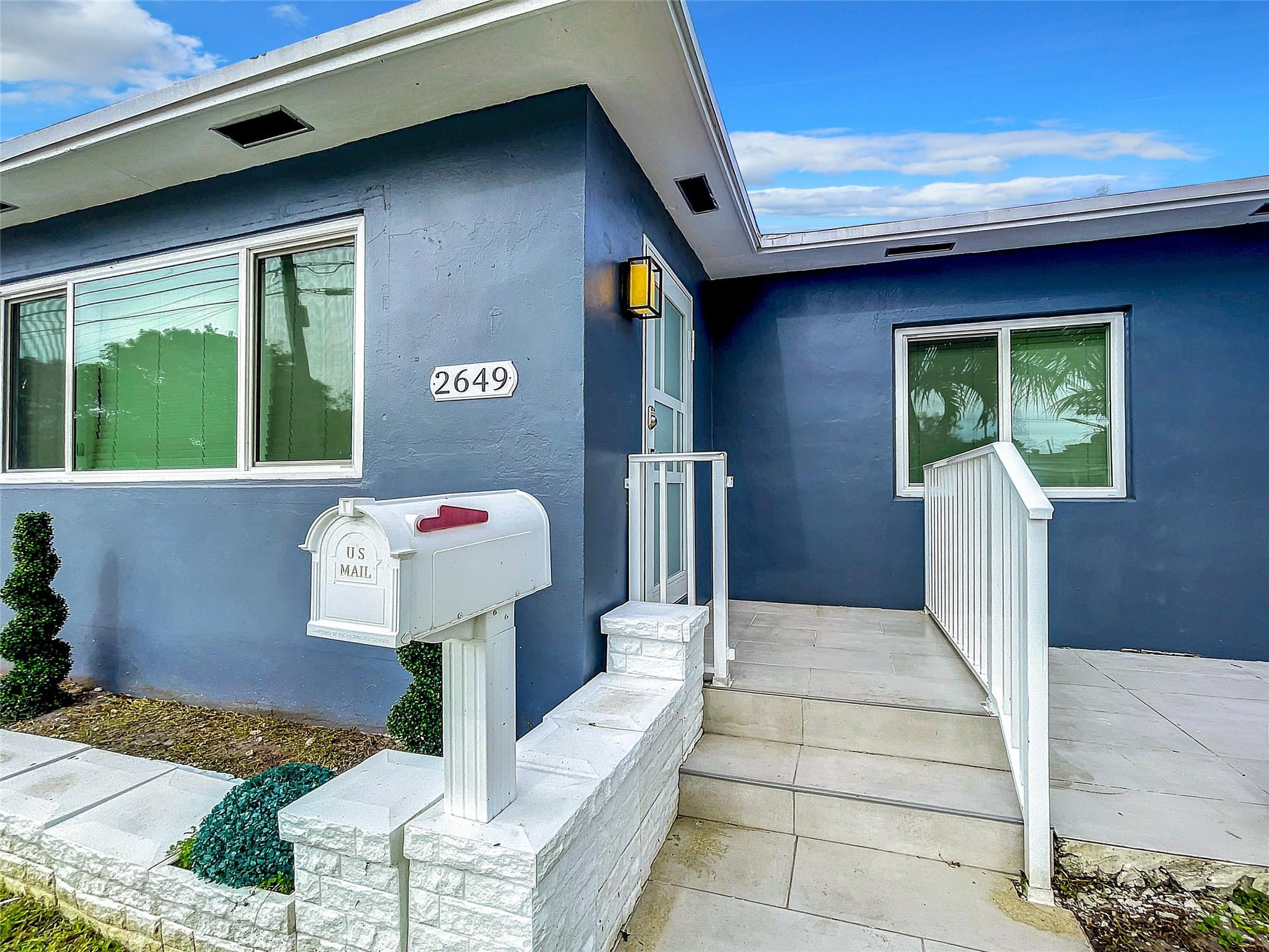 2649 Johnson Street Property Photo 1