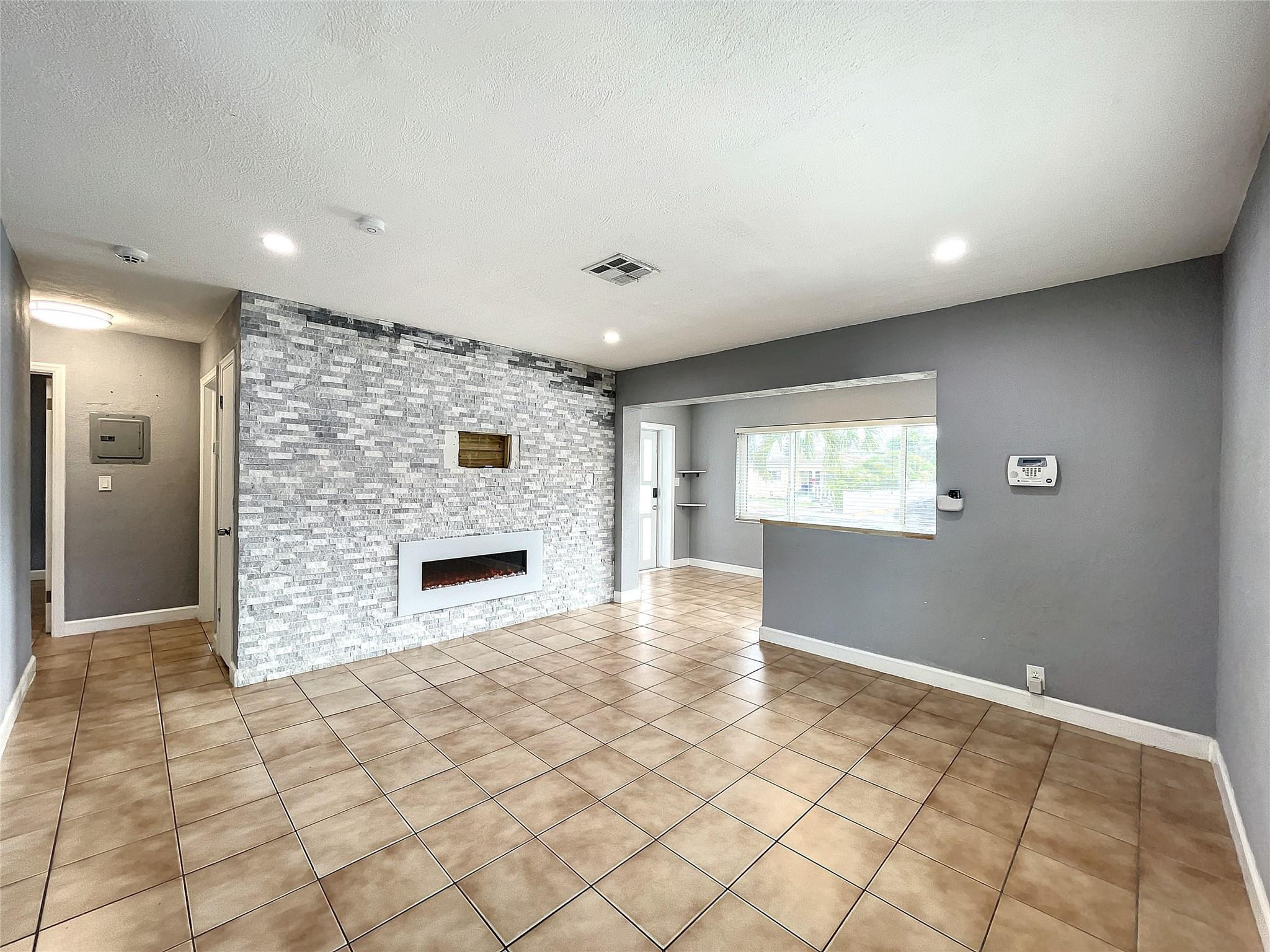 2649 Johnson Street Property Photo 22