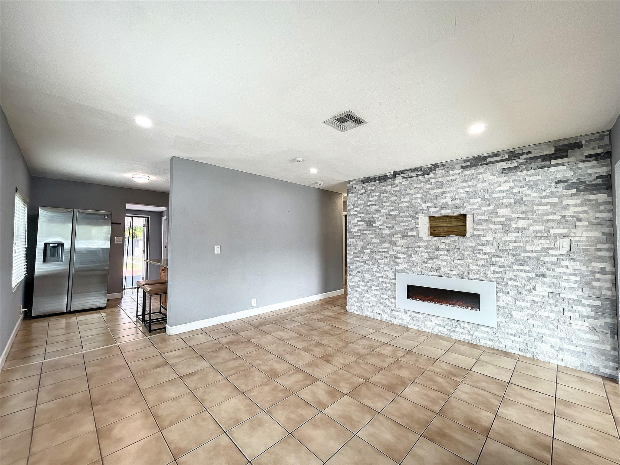 2649 Johnson Street Property Photo 23