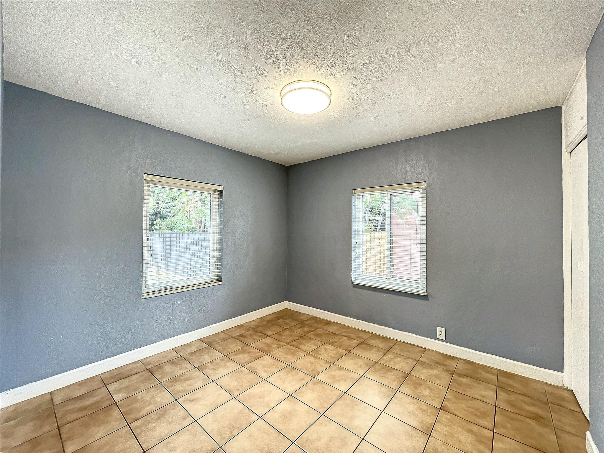 2649 Johnson Street Property Photo 32