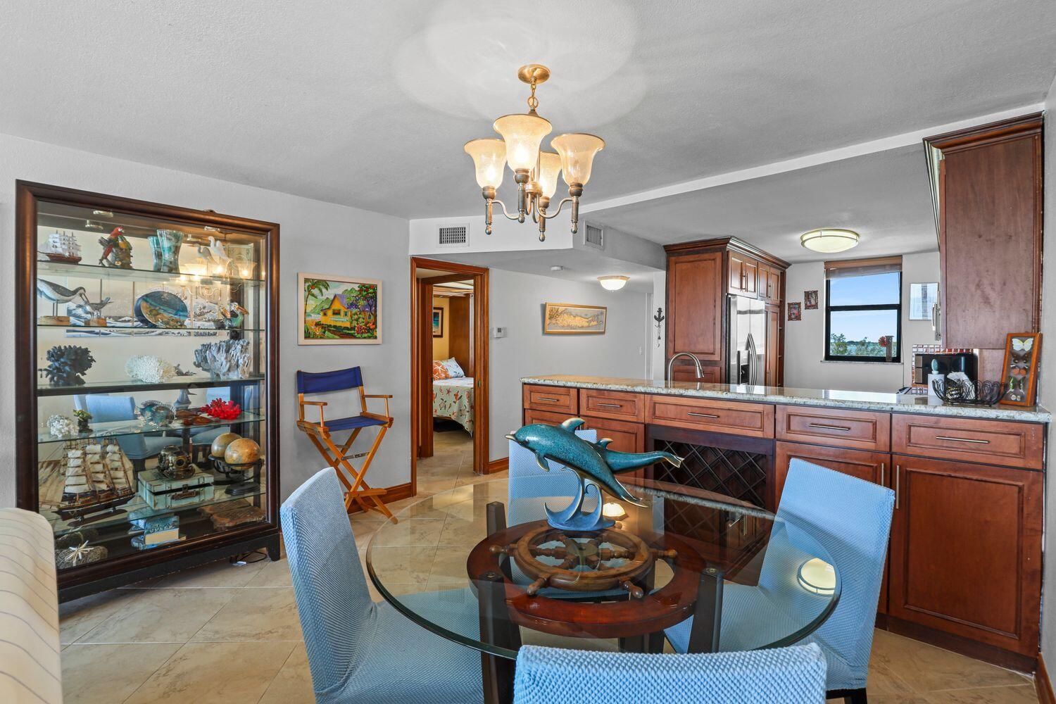 9940 S Ocean Drive 609 Property Photo 8