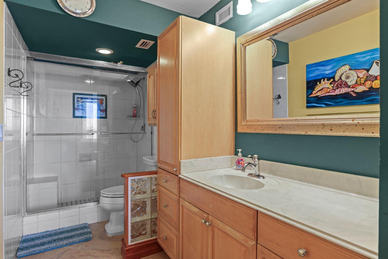 9940 S Ocean Drive 609 Property Photo 16