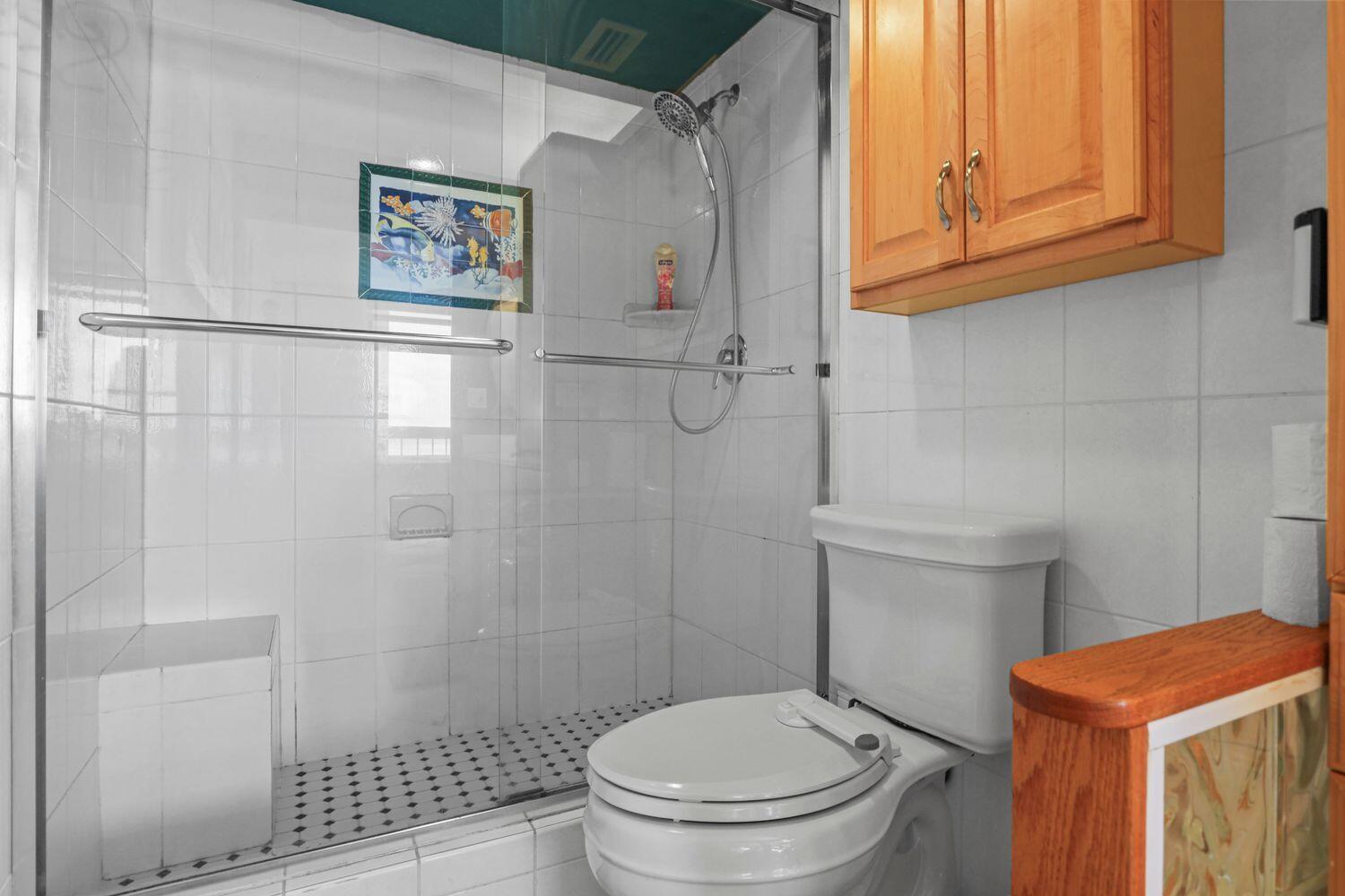 9940 S Ocean Drive 609 Property Photo 17