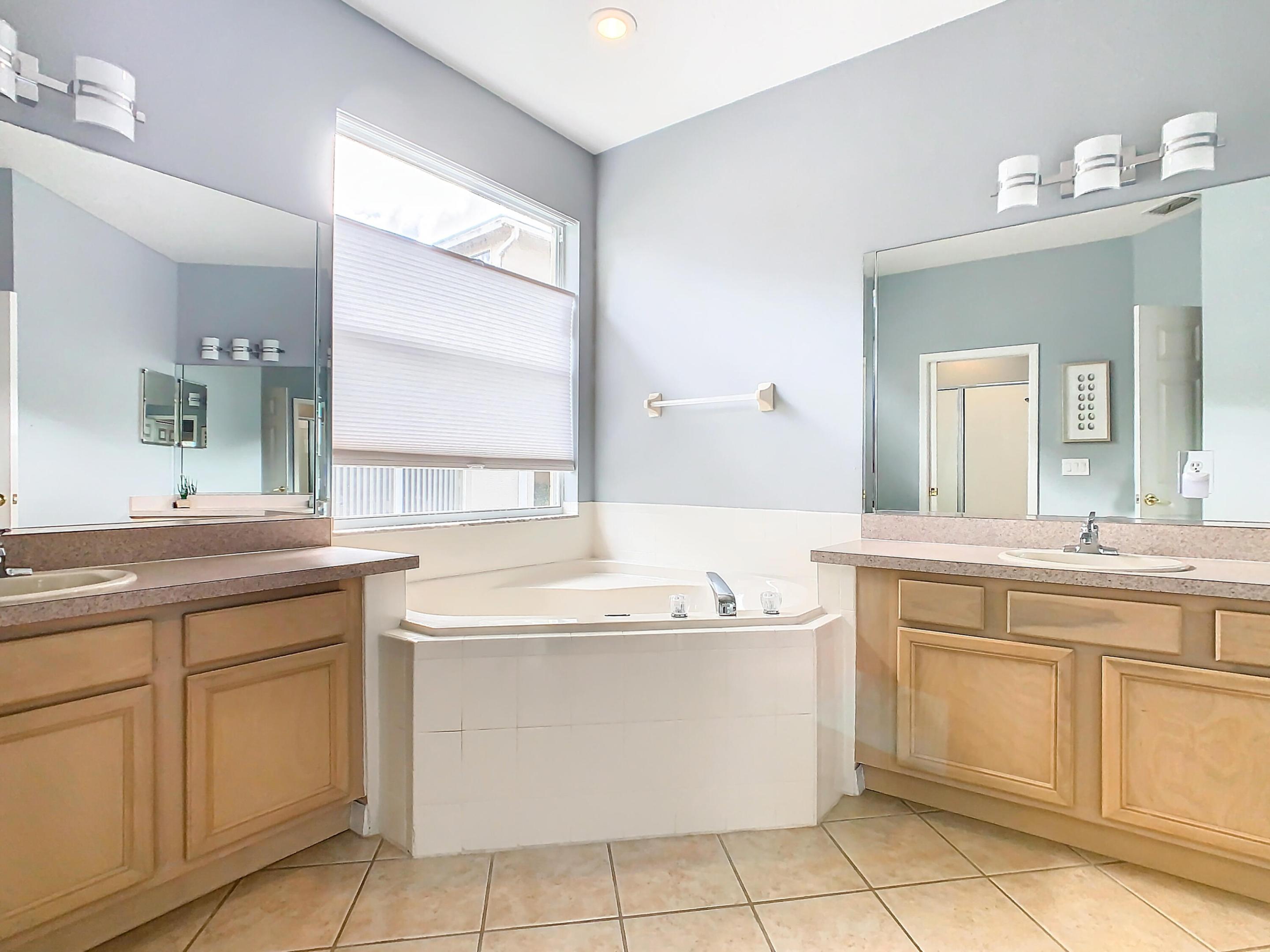 304 Calabay Parc Boulevard Property Photo 24