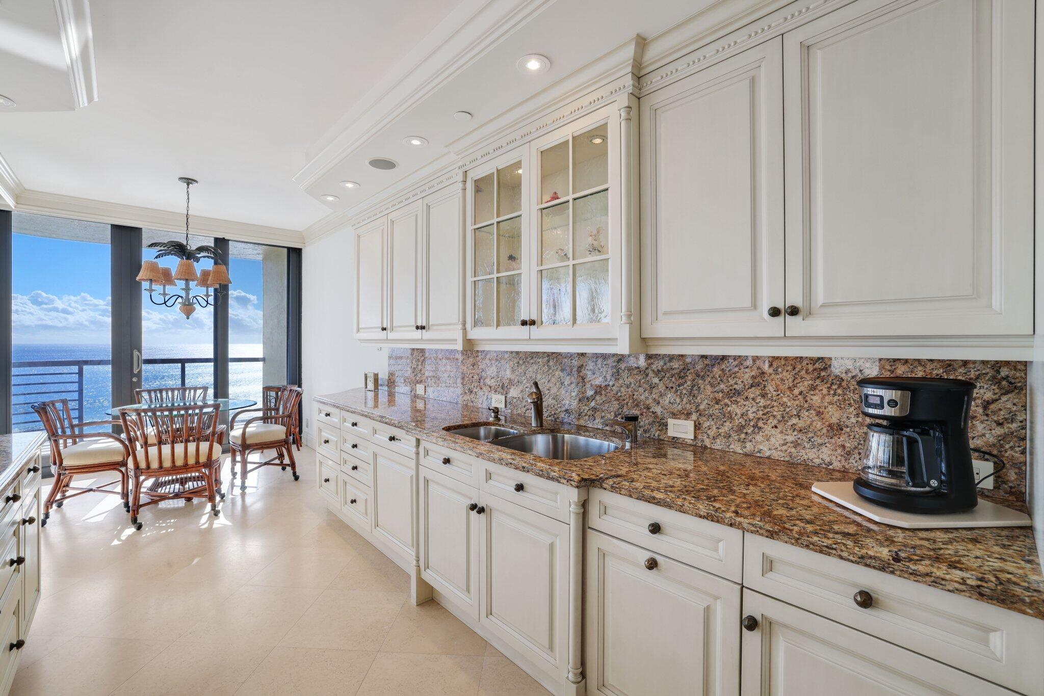 2727 S Ocean Boulevard 1502 Property Photo 12