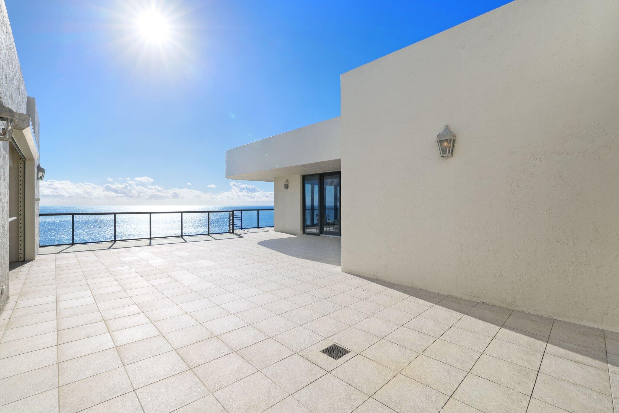 2727 S Ocean Boulevard 1502 Property Photo 65