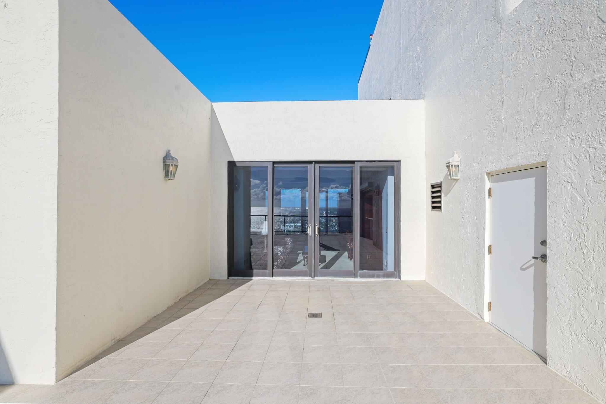2727 S Ocean Boulevard 1502 Property Photo 68