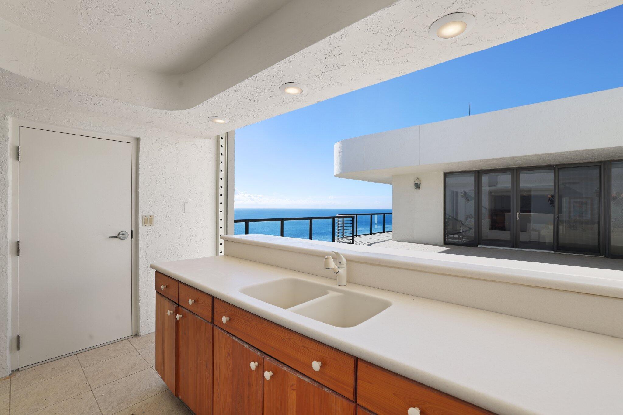2727 S Ocean Boulevard 1502 Property Photo 69