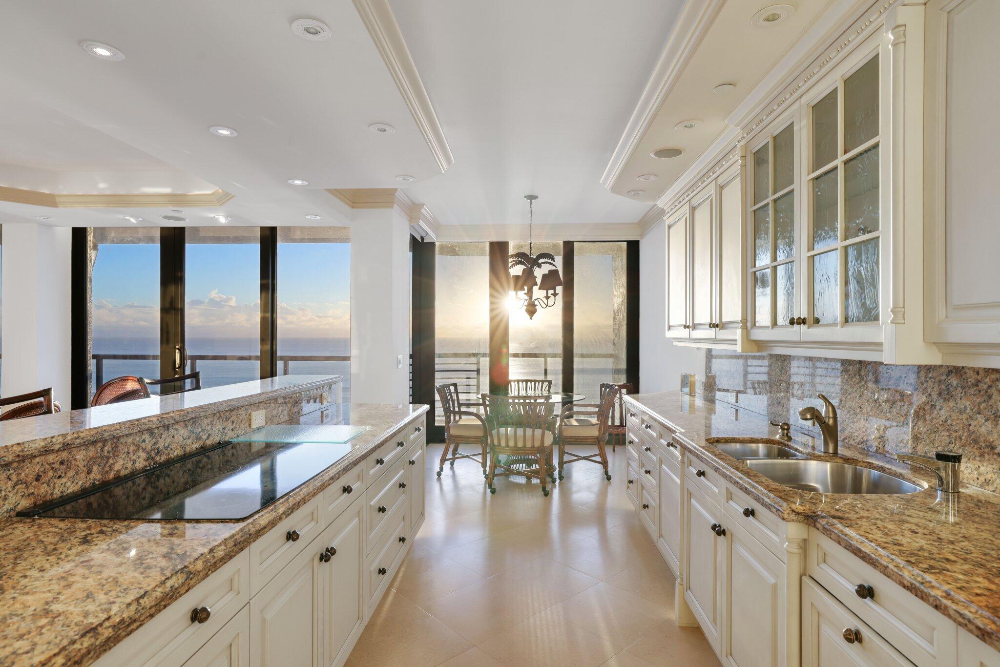 2727 S Ocean Boulevard 1502 Property Photo 97