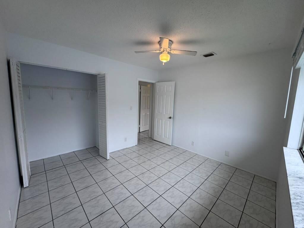 208 E Tiffany Drive 2 Property Photo 12