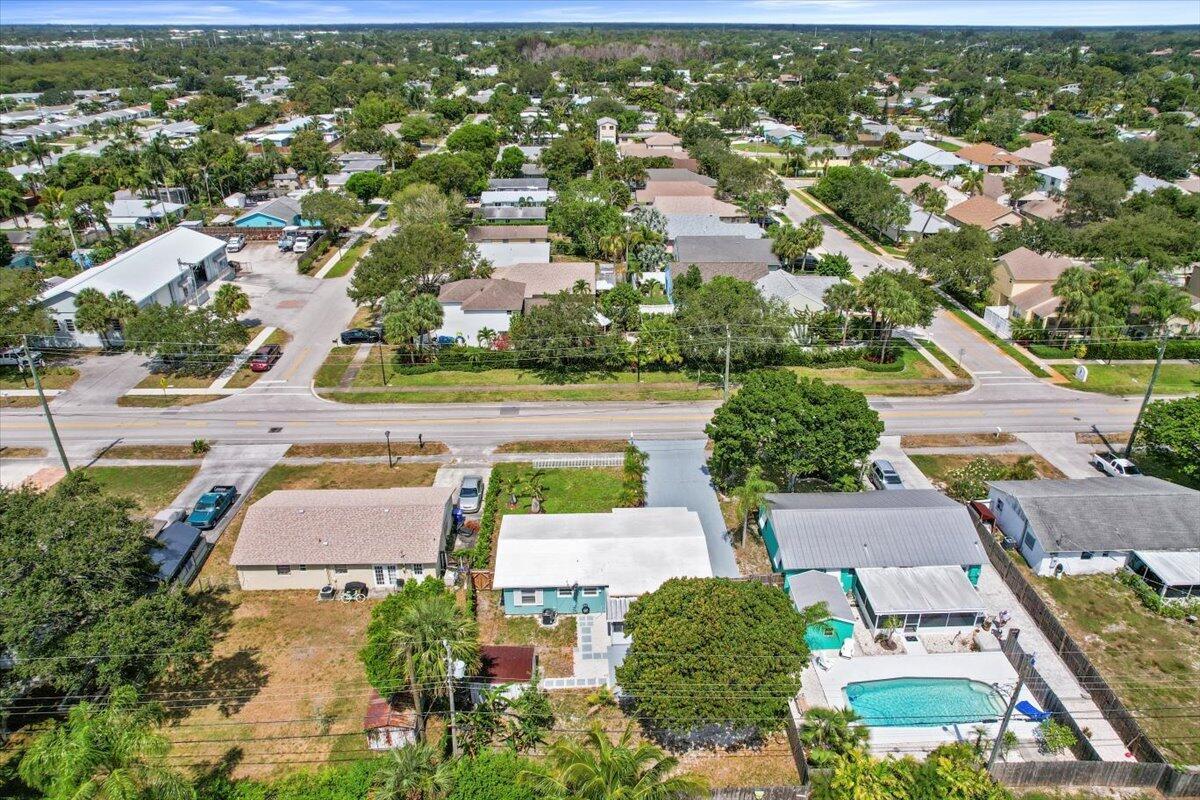 503 N Pennock Lane Property Photo 35