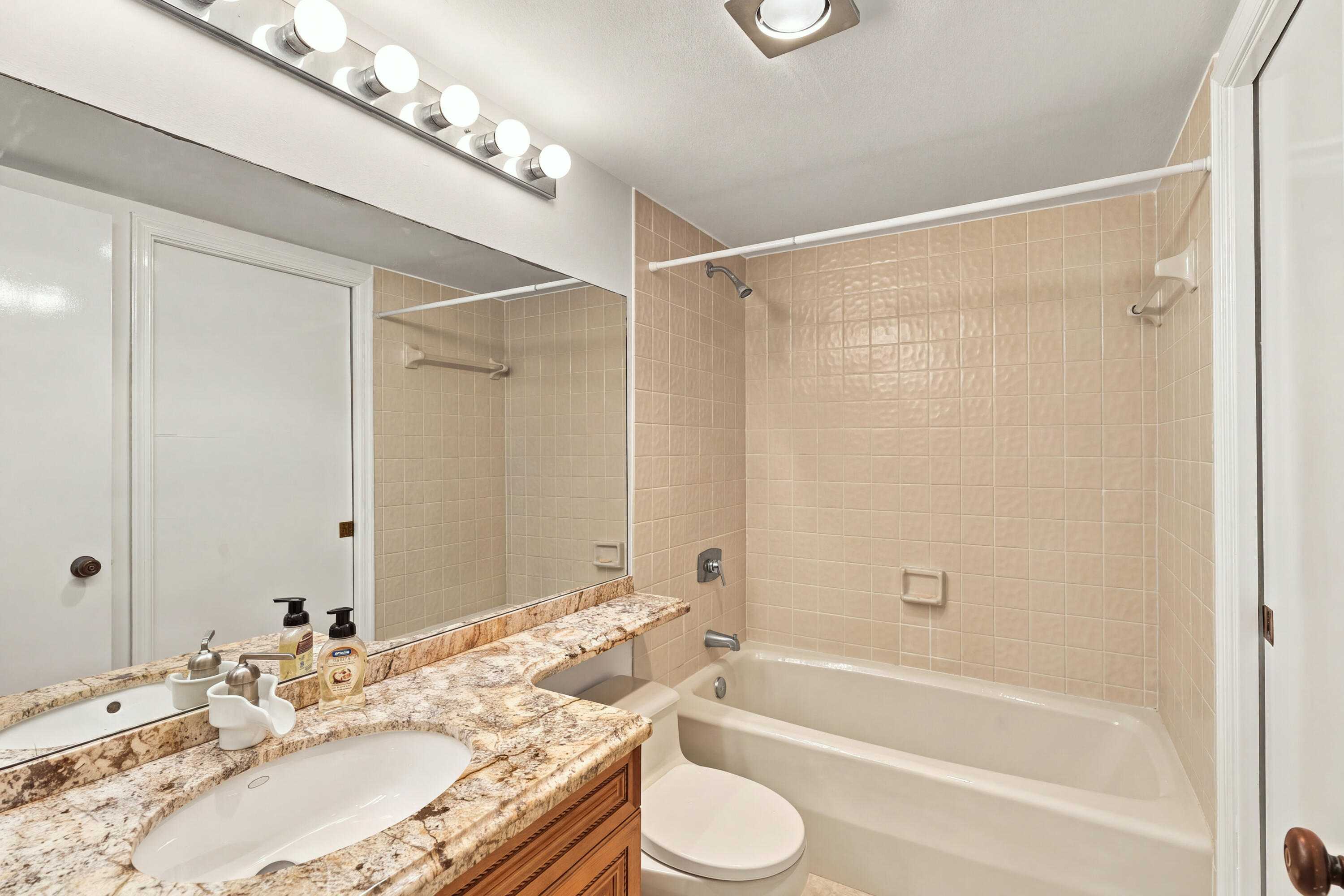 3560 S Ocean Boulevard 506 Property Photo 7