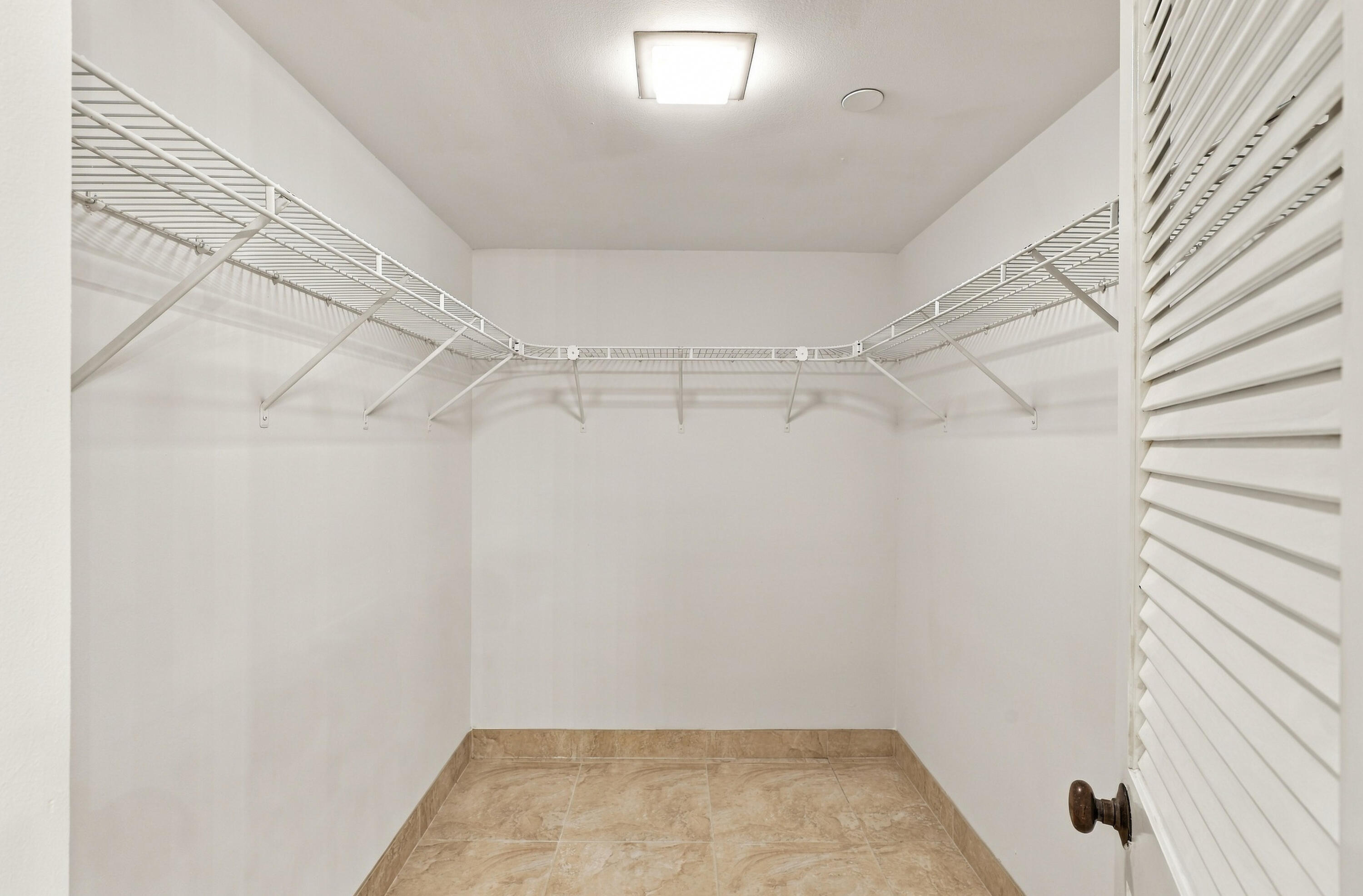 3560 S Ocean Boulevard 506 Property Photo 8
