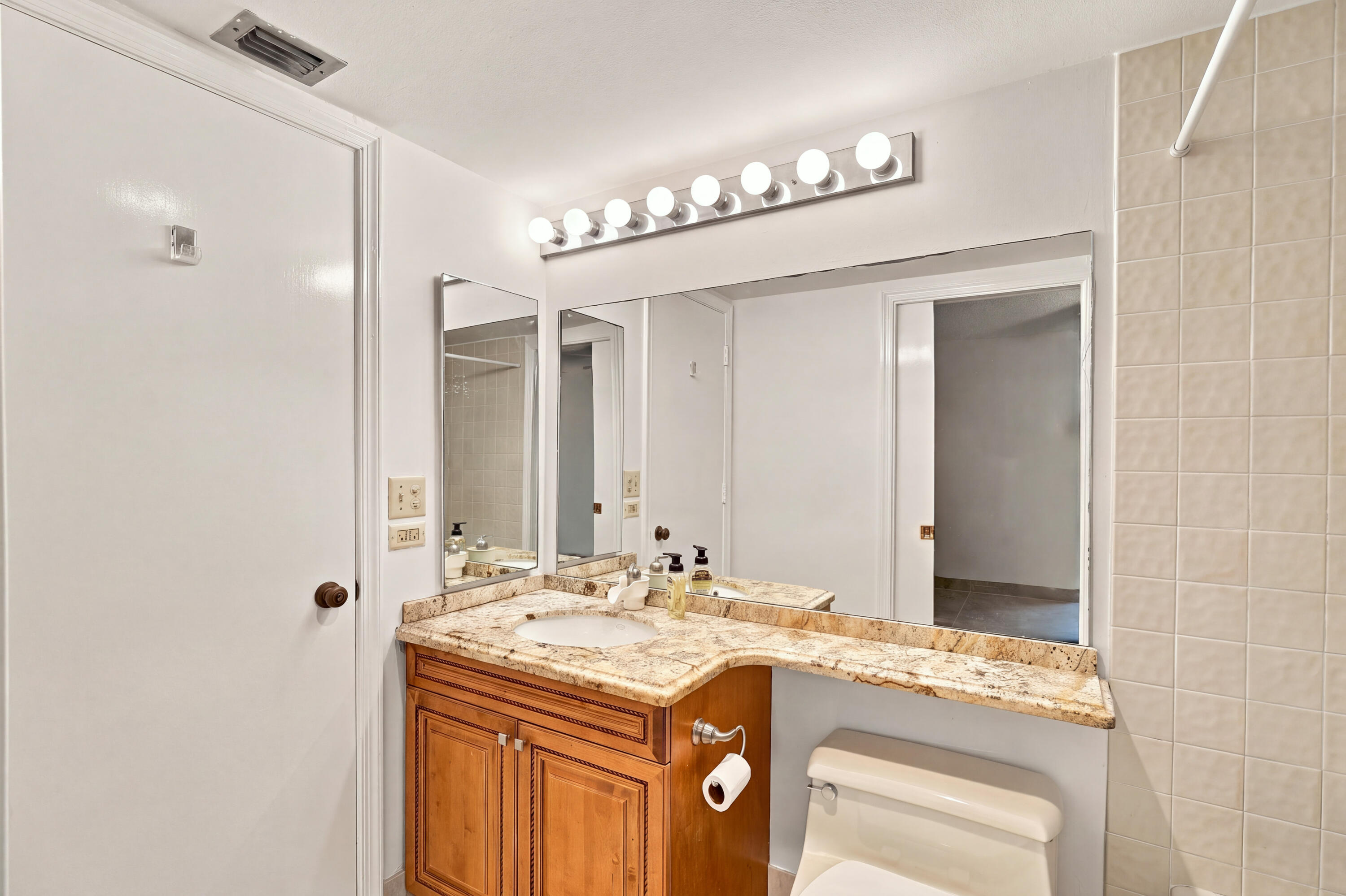 3560 S Ocean Boulevard 506 Property Photo 10
