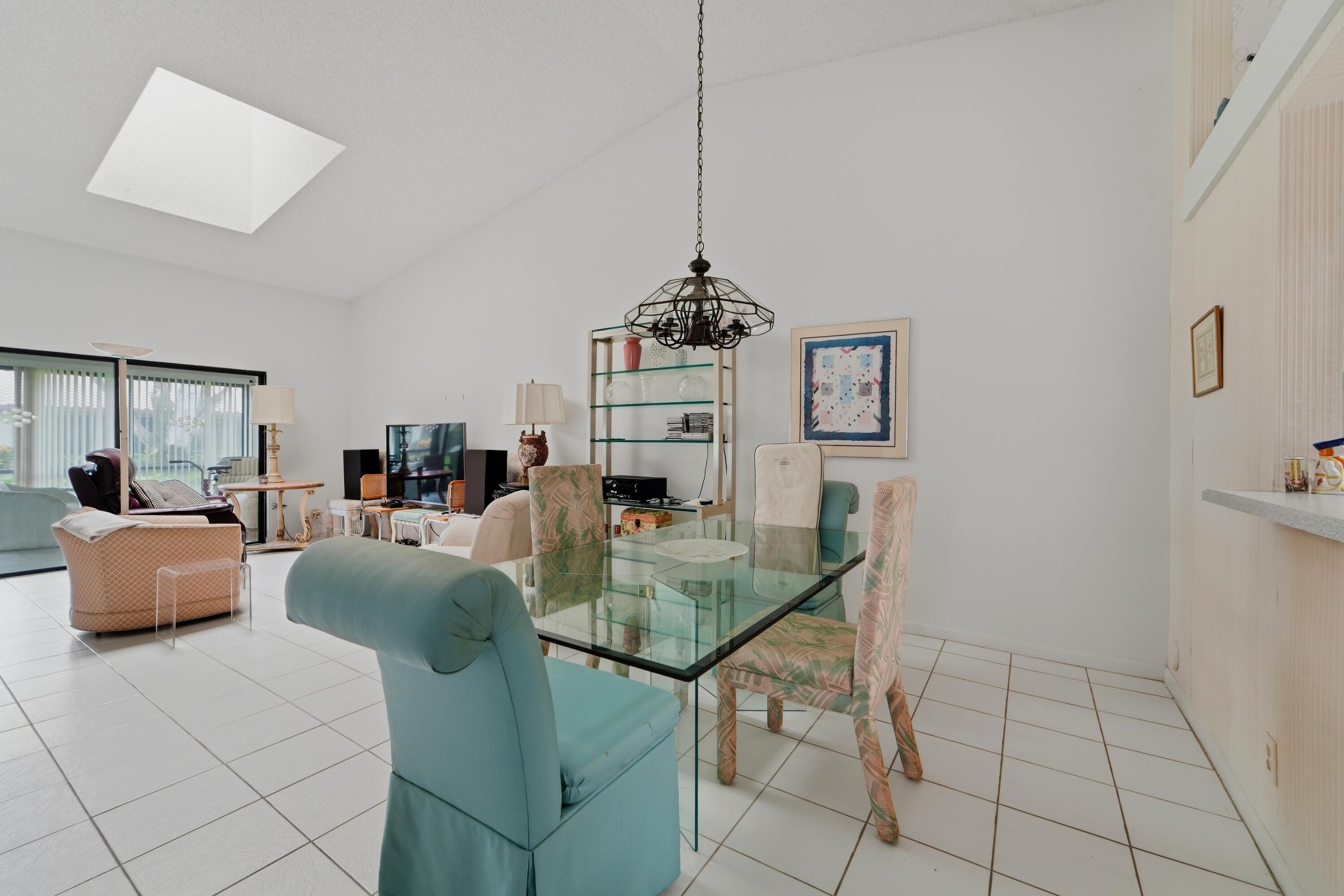 6408 Kings Gate Circle Property Photo 2