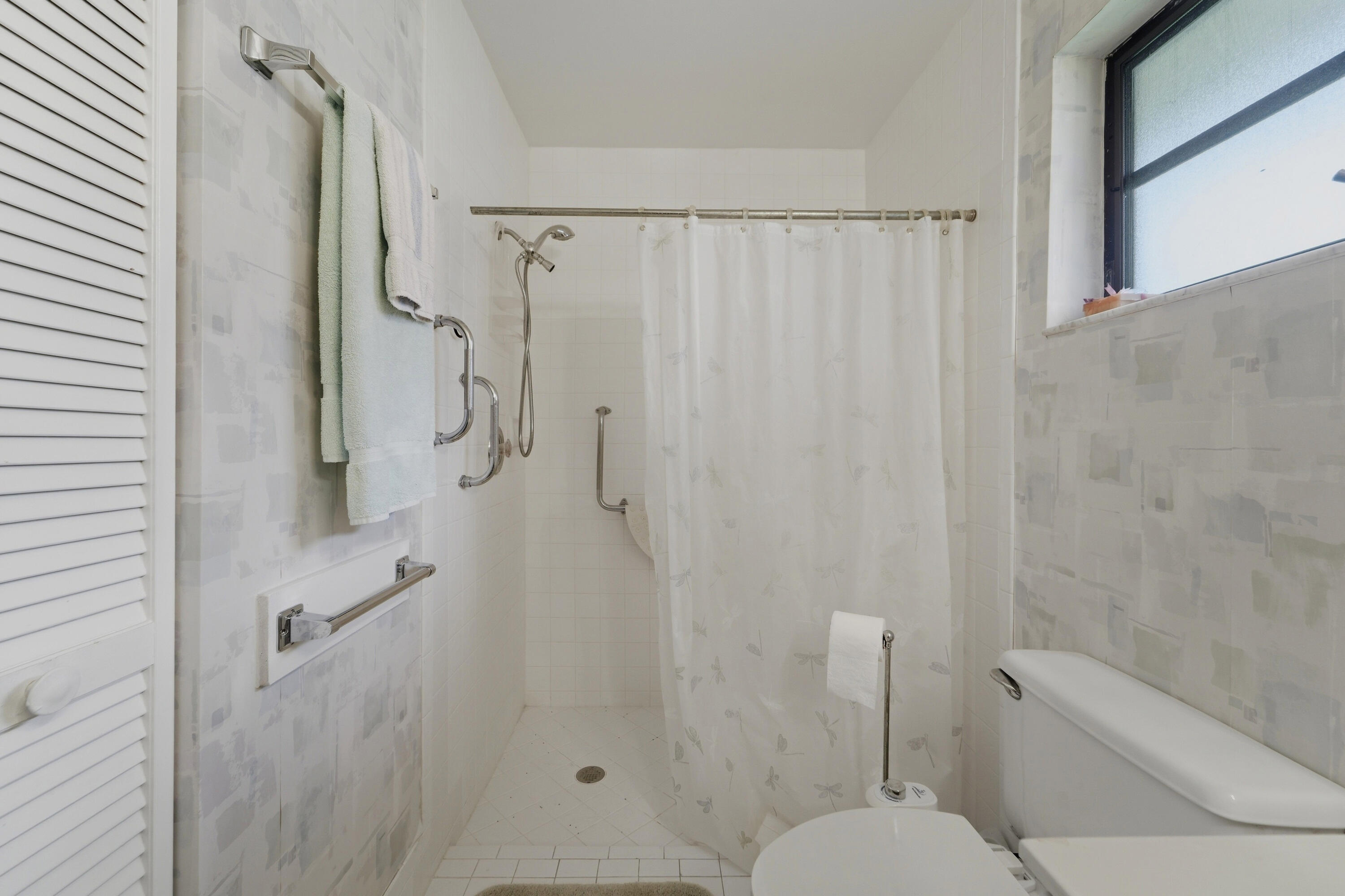 6408 Kings Gate Circle Property Photo 9
