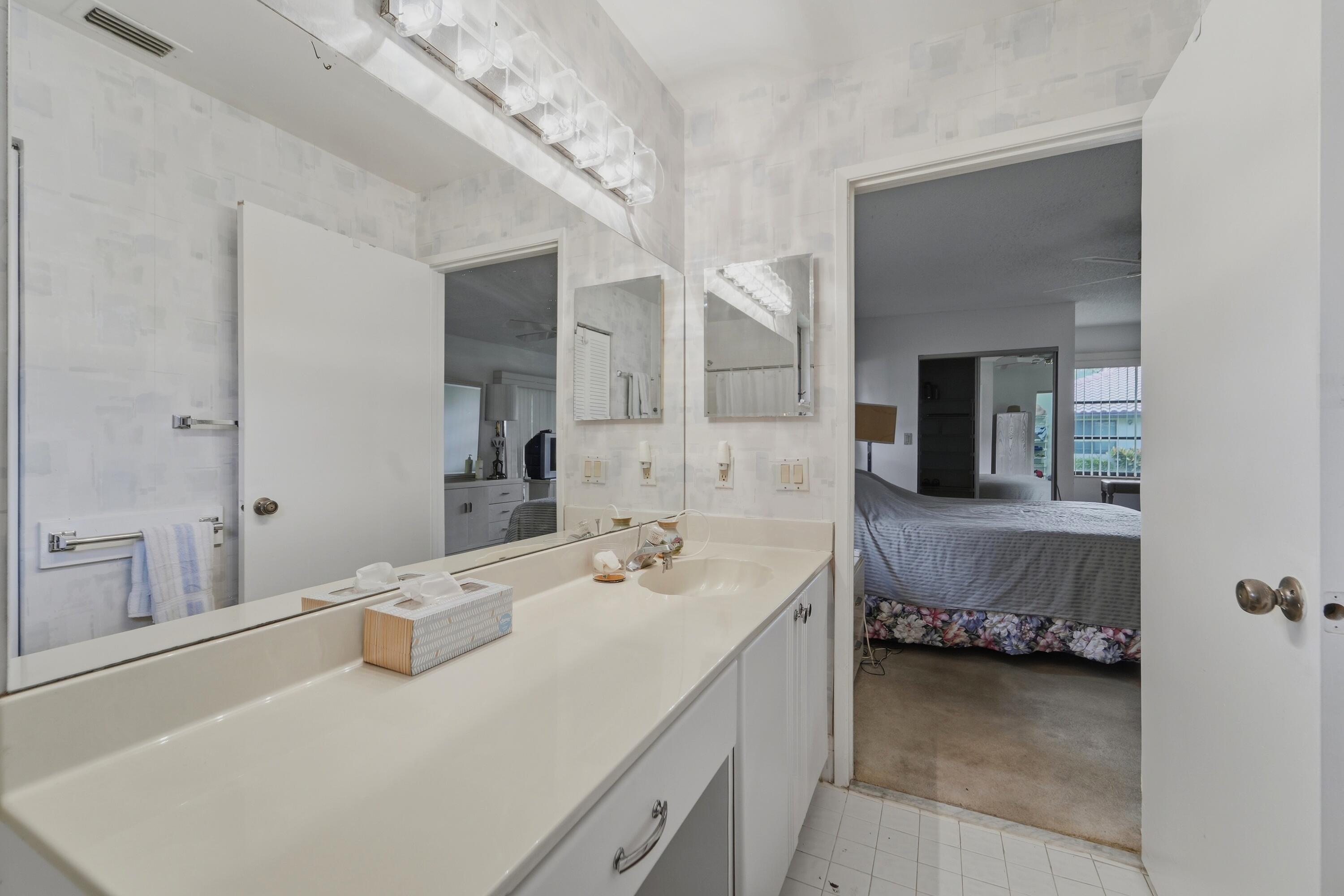 6408 Kings Gate Circle Property Photo 10