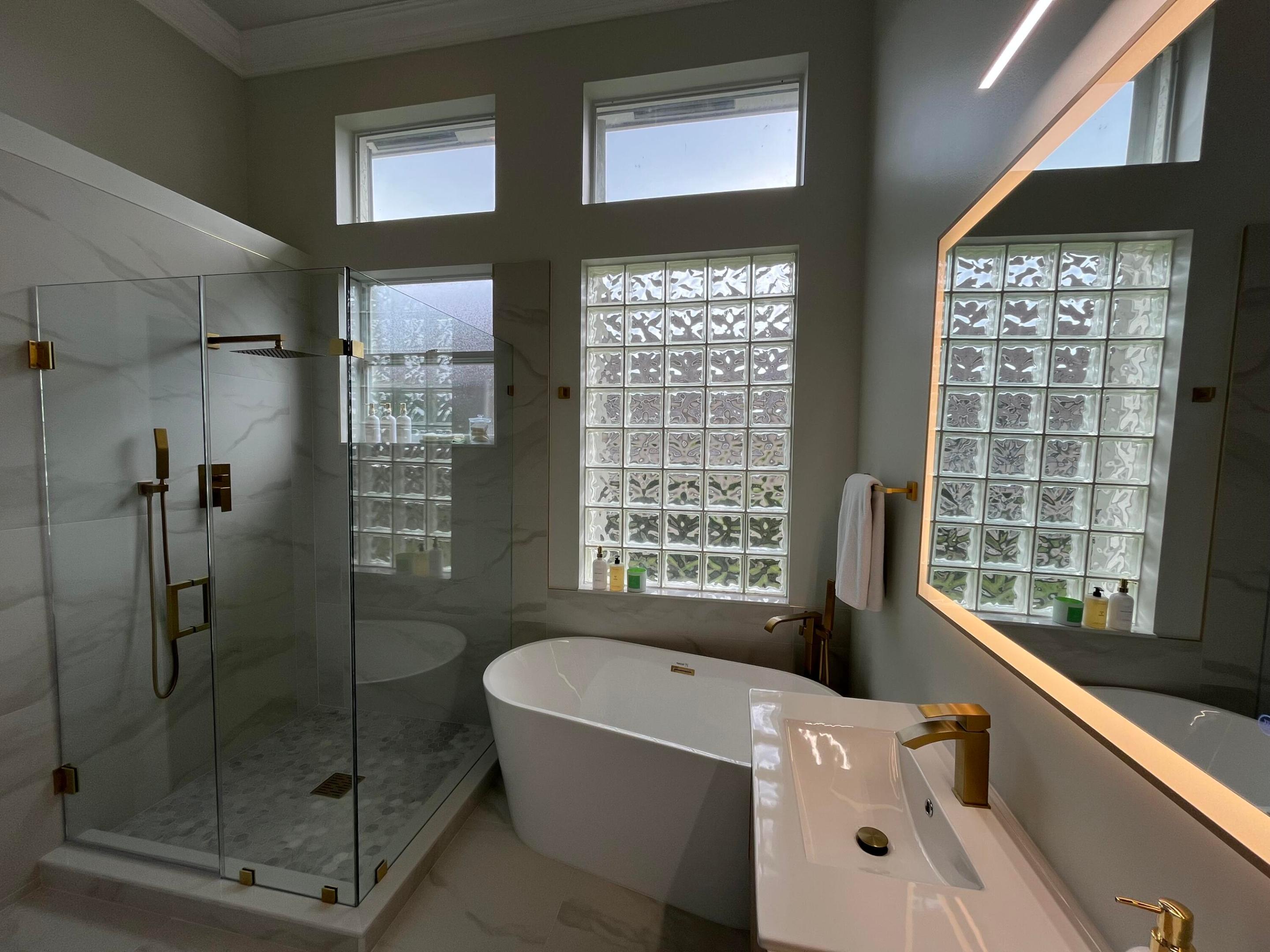 10659 Saint Thomas Drive Property Photo 12