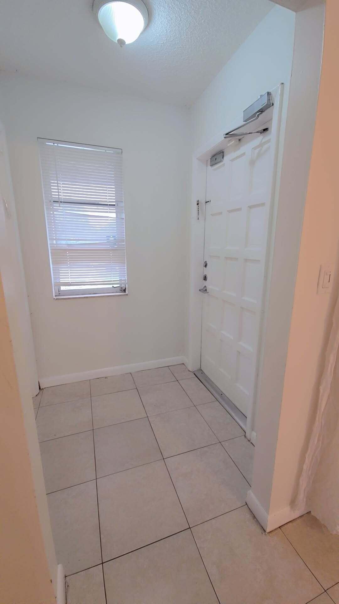 2521 Sw 58th Manor Property Photo 3