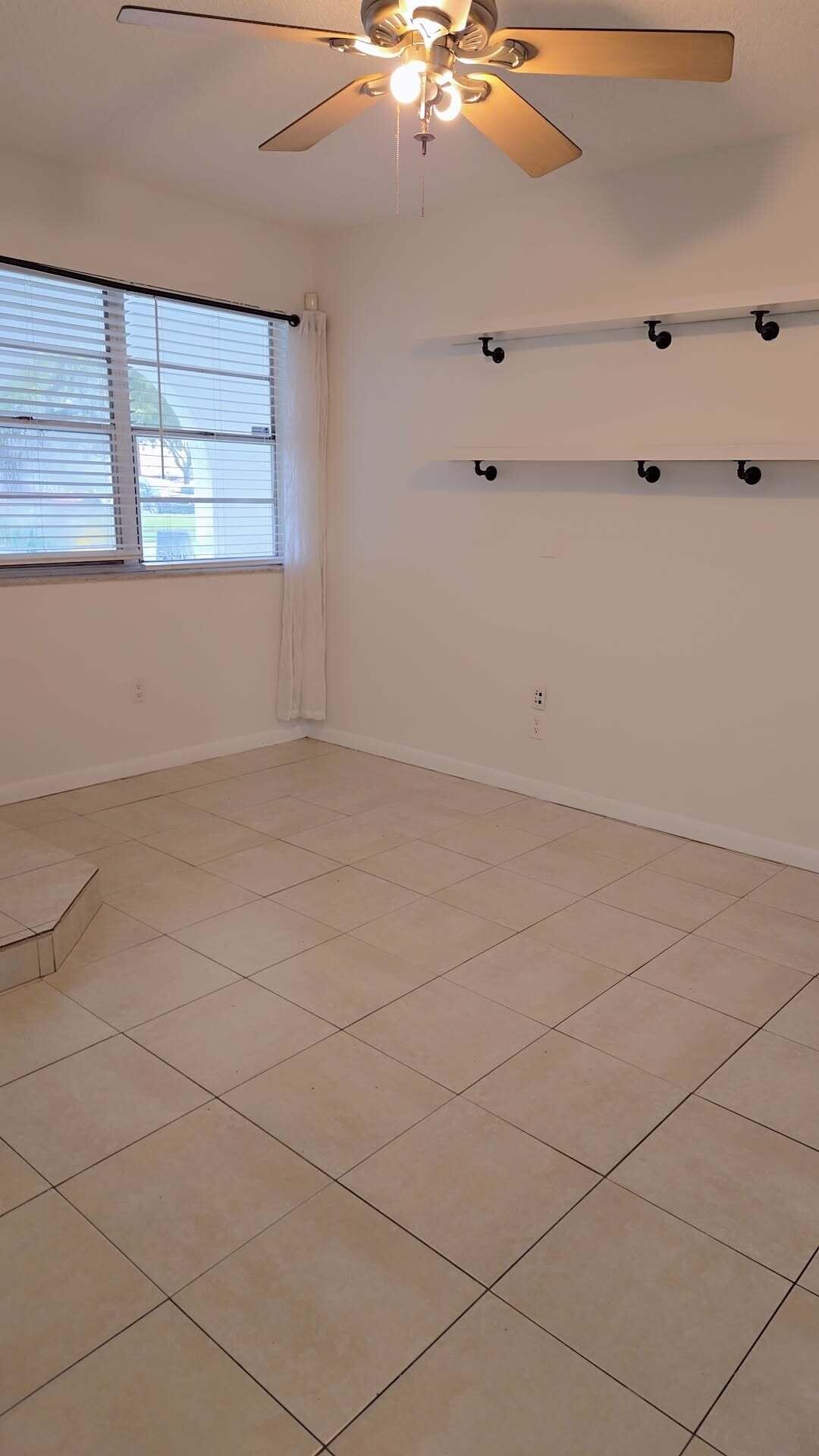 2521 Sw 58th Manor Property Photo 5