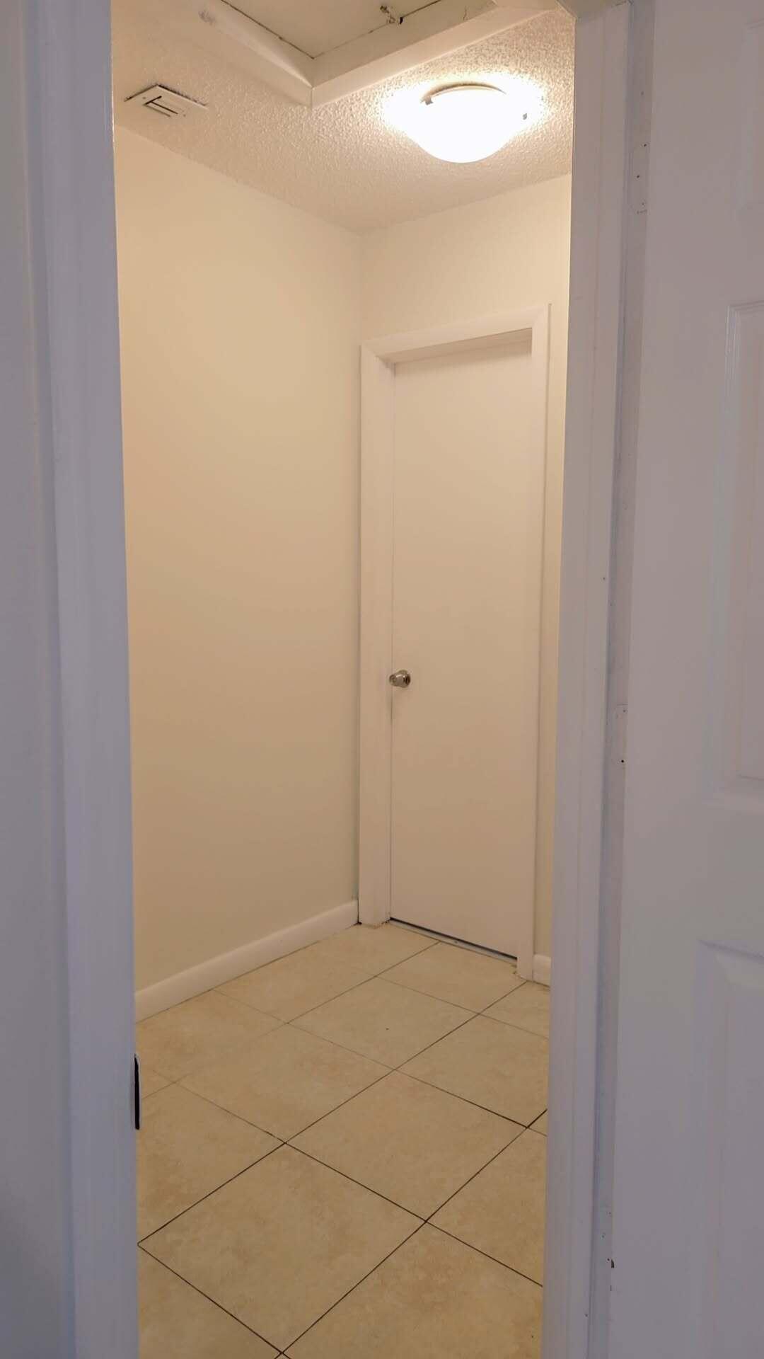 2521 Sw 58th Manor Property Photo 12