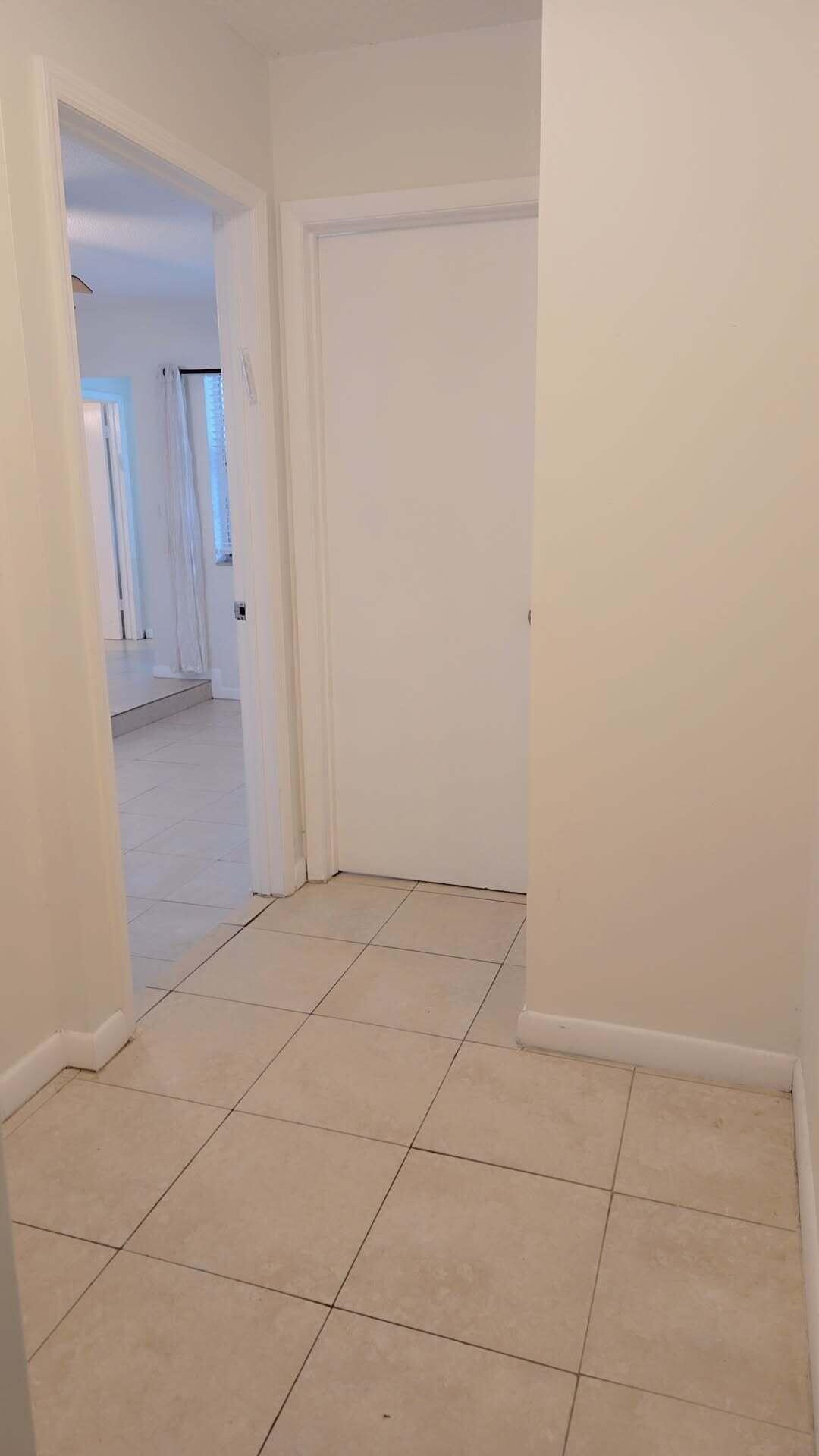 2521 Sw 58th Manor Property Photo 14
