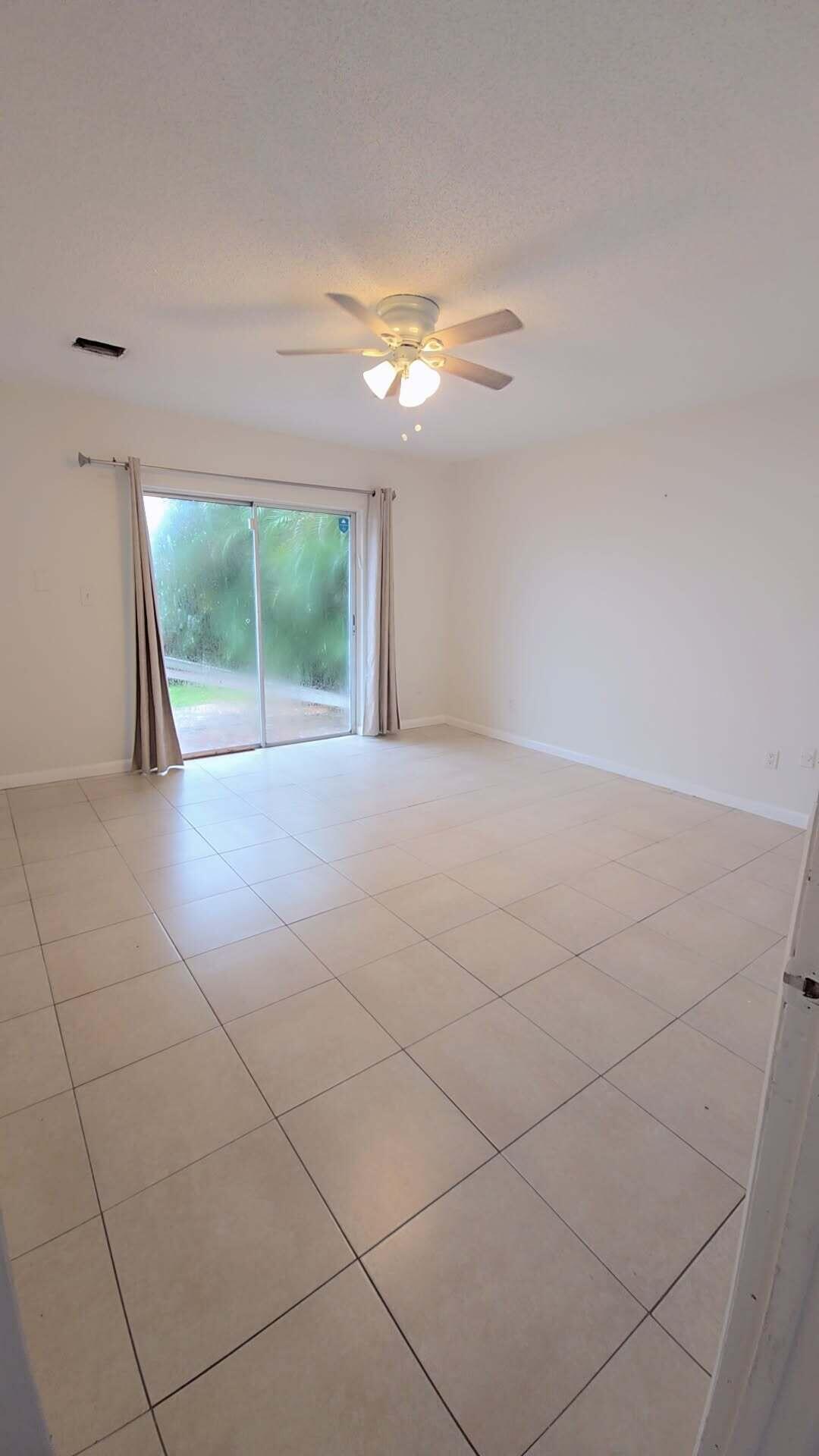 2521 Sw 58th Manor Property Photo 23