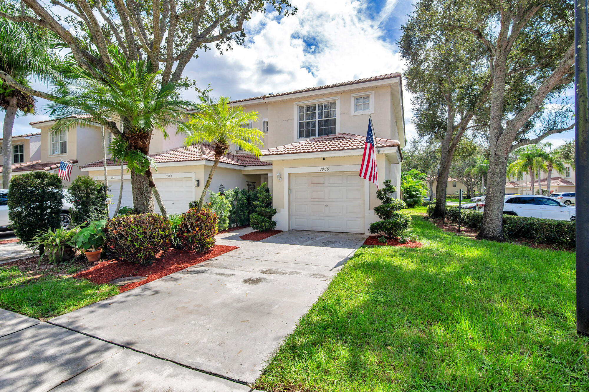 9086 Tremezzo Lane Property Photo 1