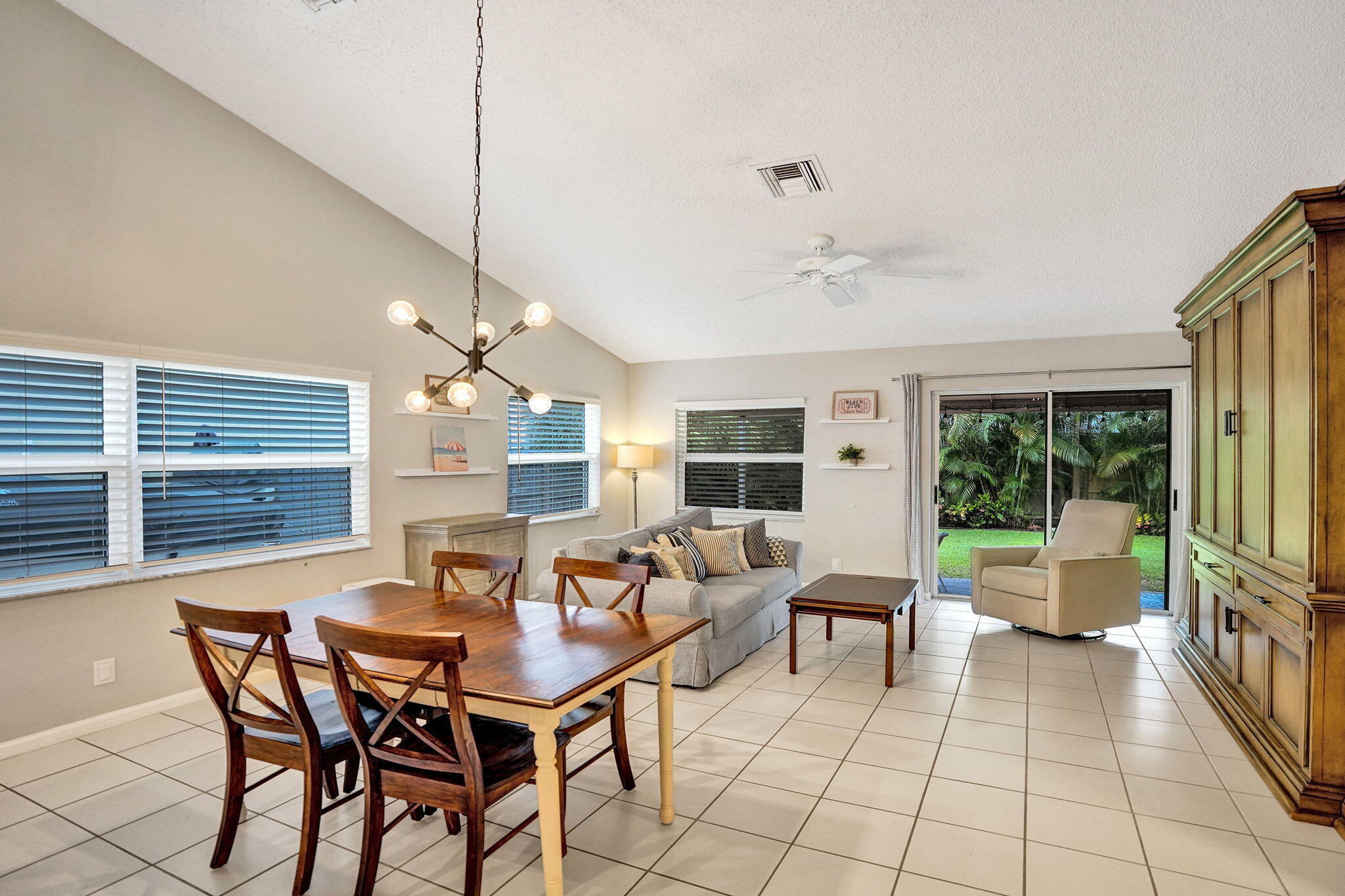 3763 S Lancewood Place Property Photo 6