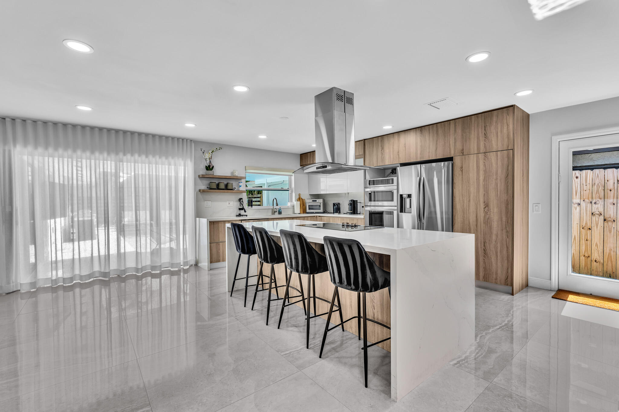 136 Greens Road Property Photo 11