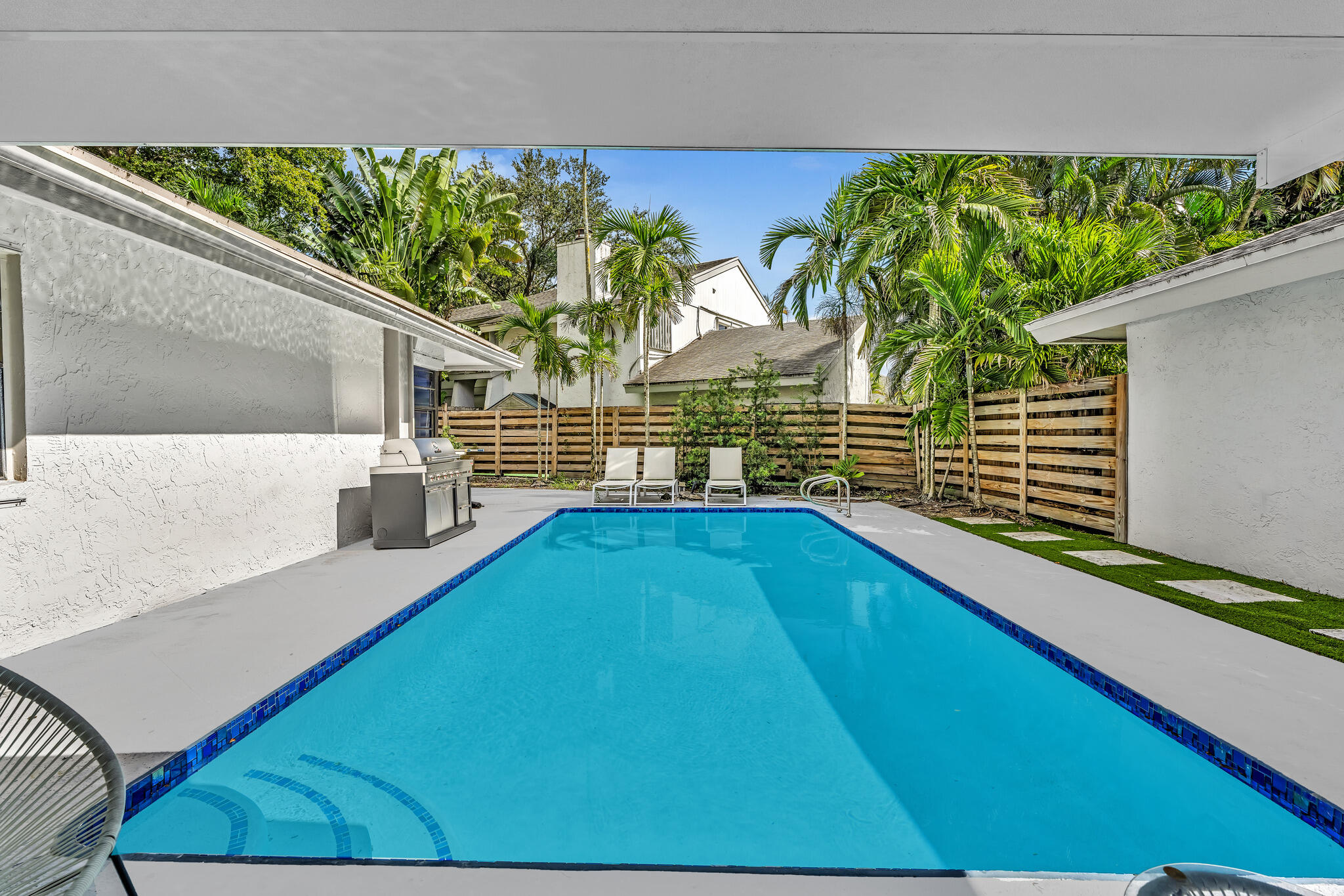 136 Greens Road Property Photo 28
