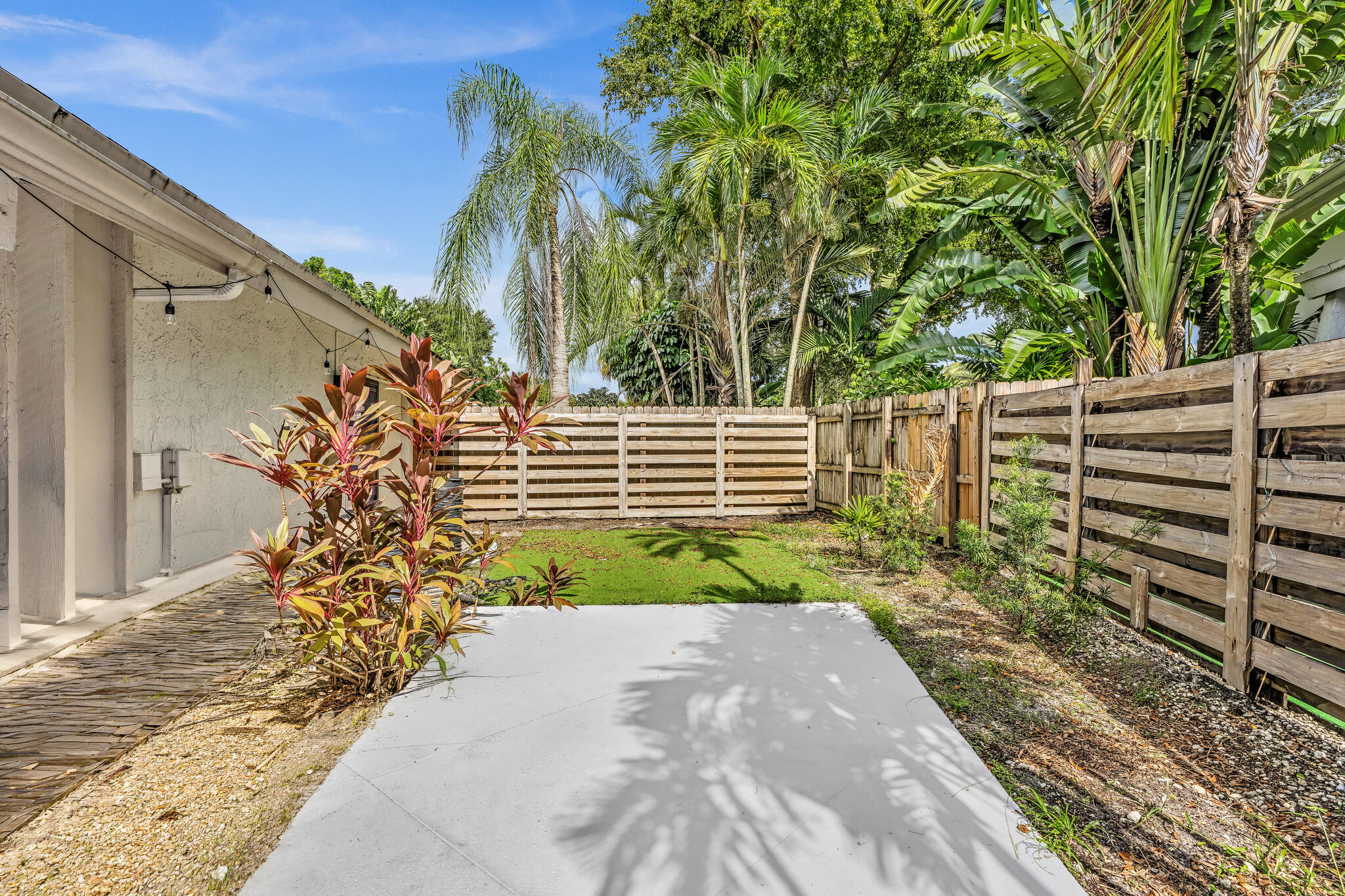 136 Greens Road Property Photo 30