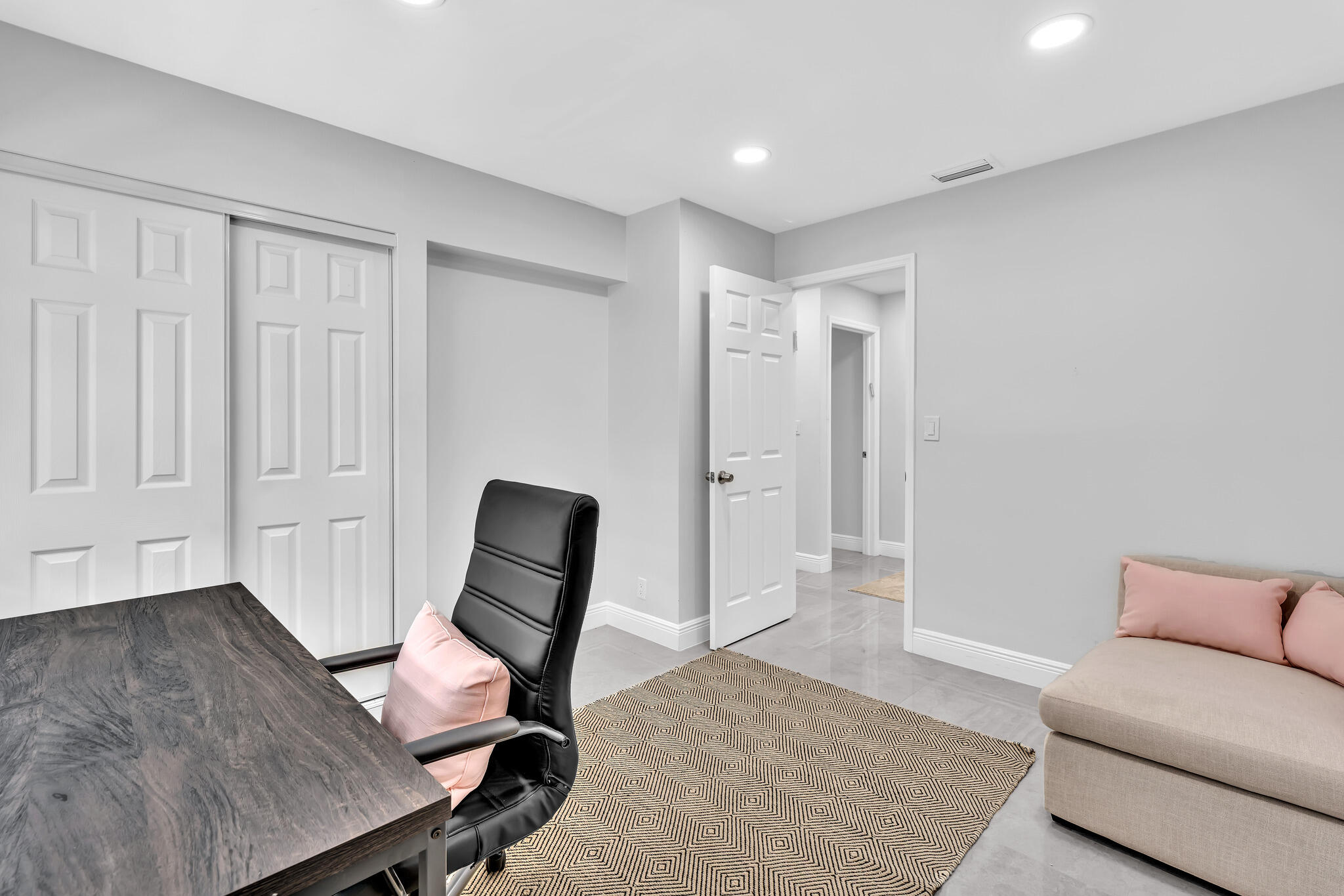 136 Greens Road Property Photo 50
