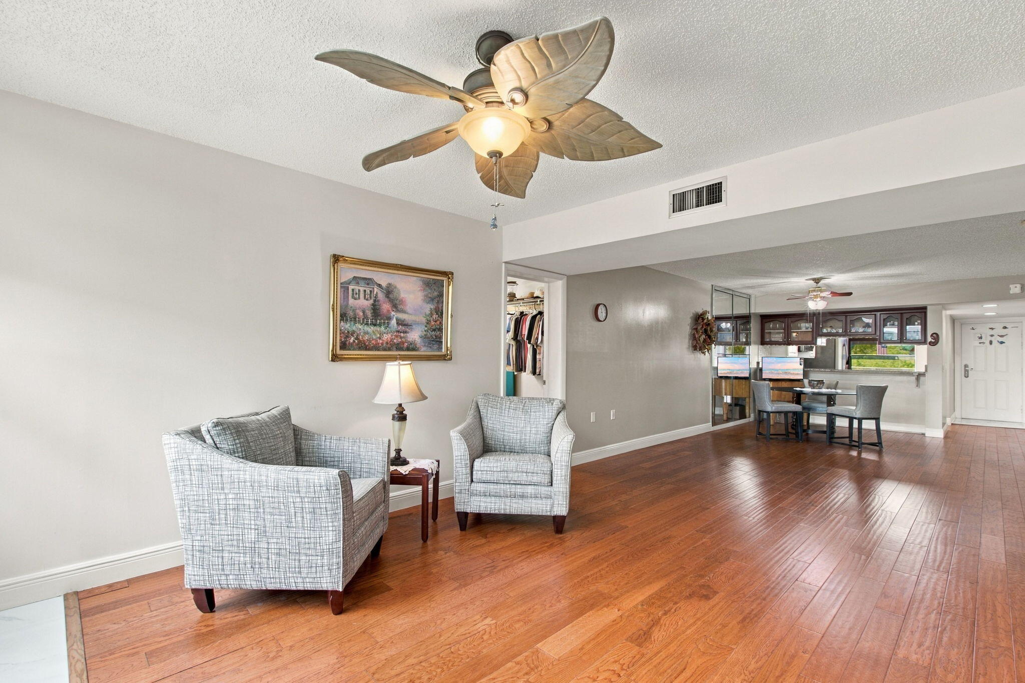 1502 Whitehall Drive 305 Property Photo 8