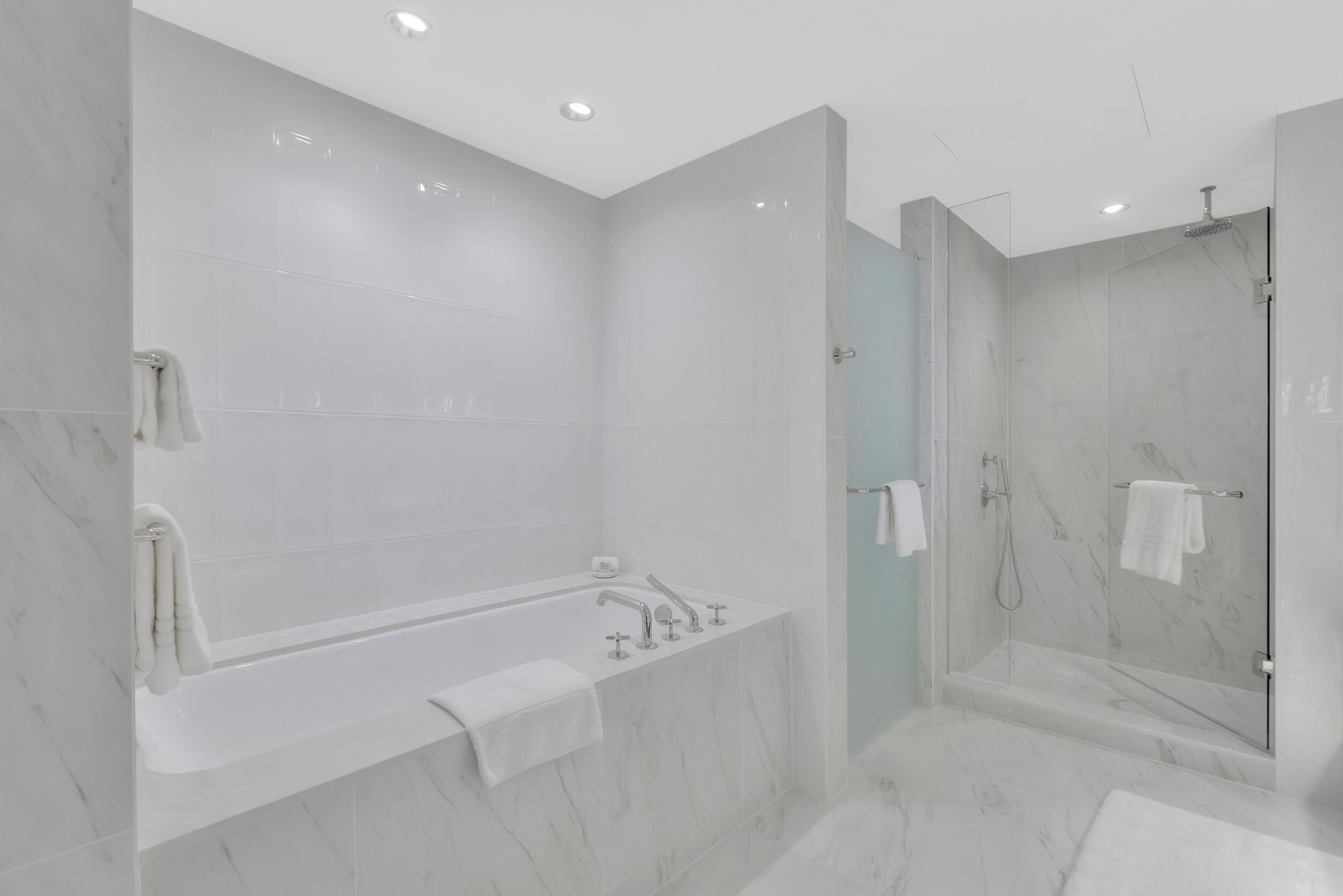 525 N Fort Lauderdale Beach Boulevard N 1704 Property Photo 21