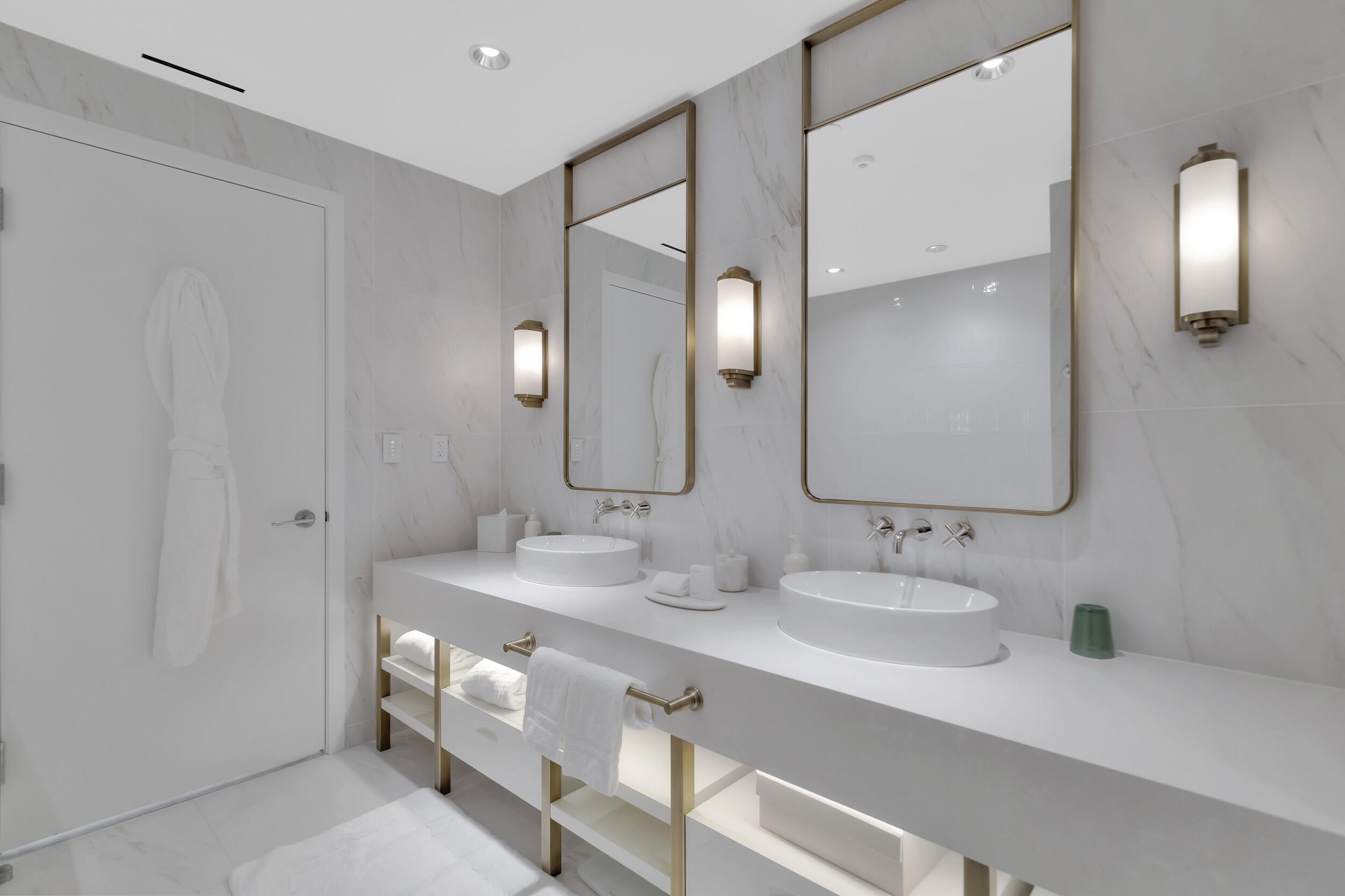 525 N Fort Lauderdale Beach Boulevard N 1704 Property Photo 48