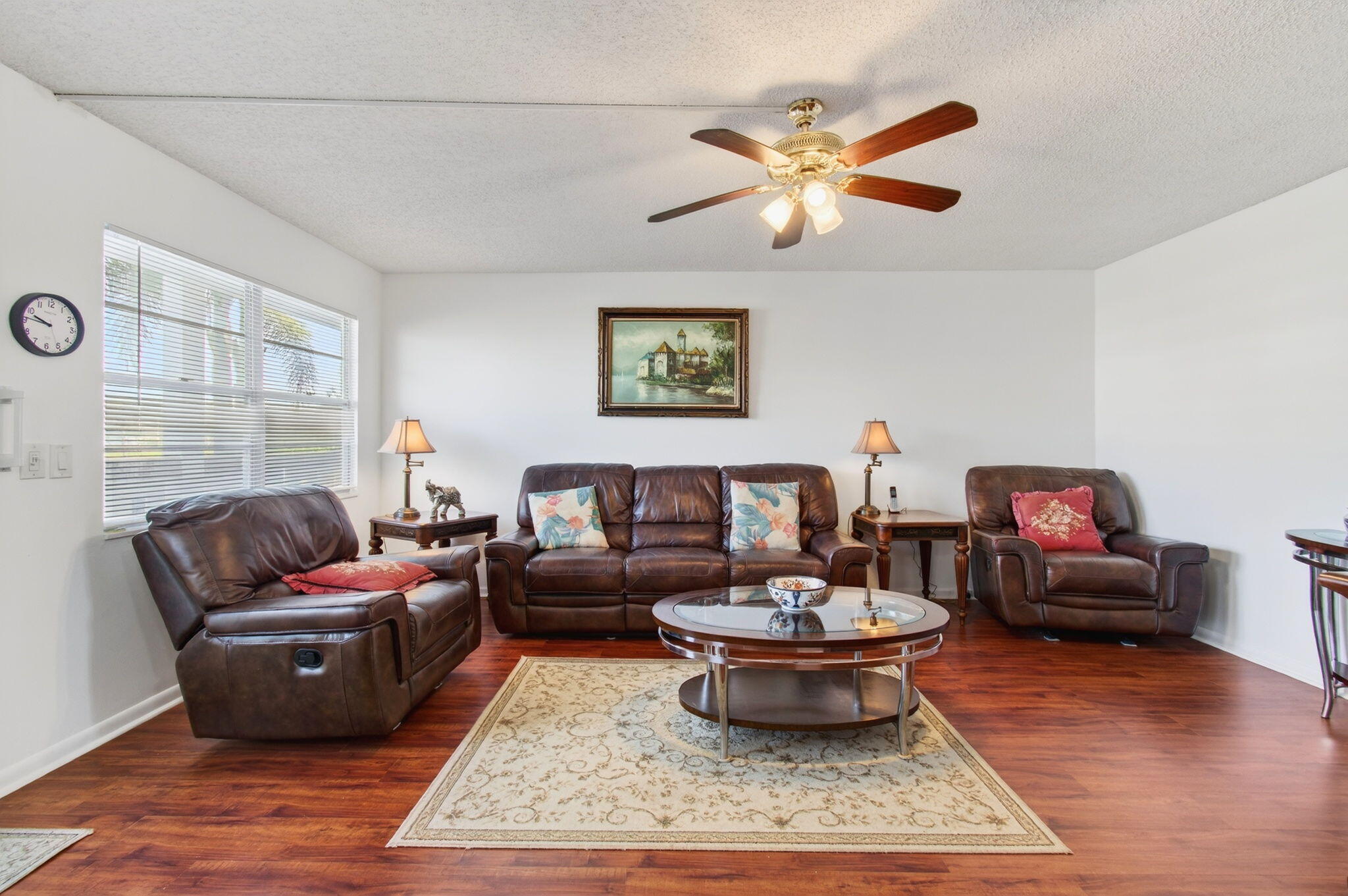 2035 Cornwall B Property Photo 13