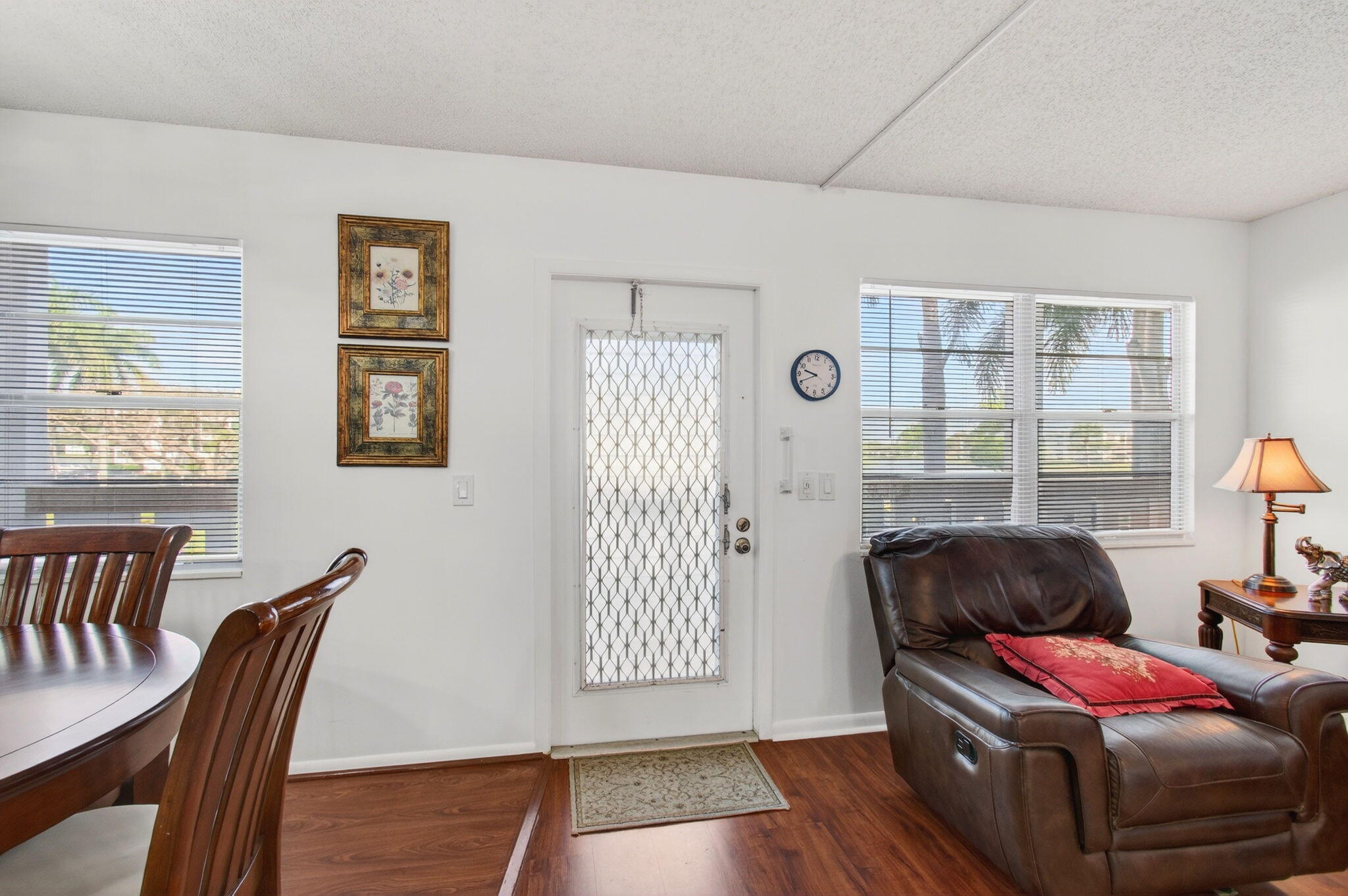 2035 Cornwall B Property Photo 14