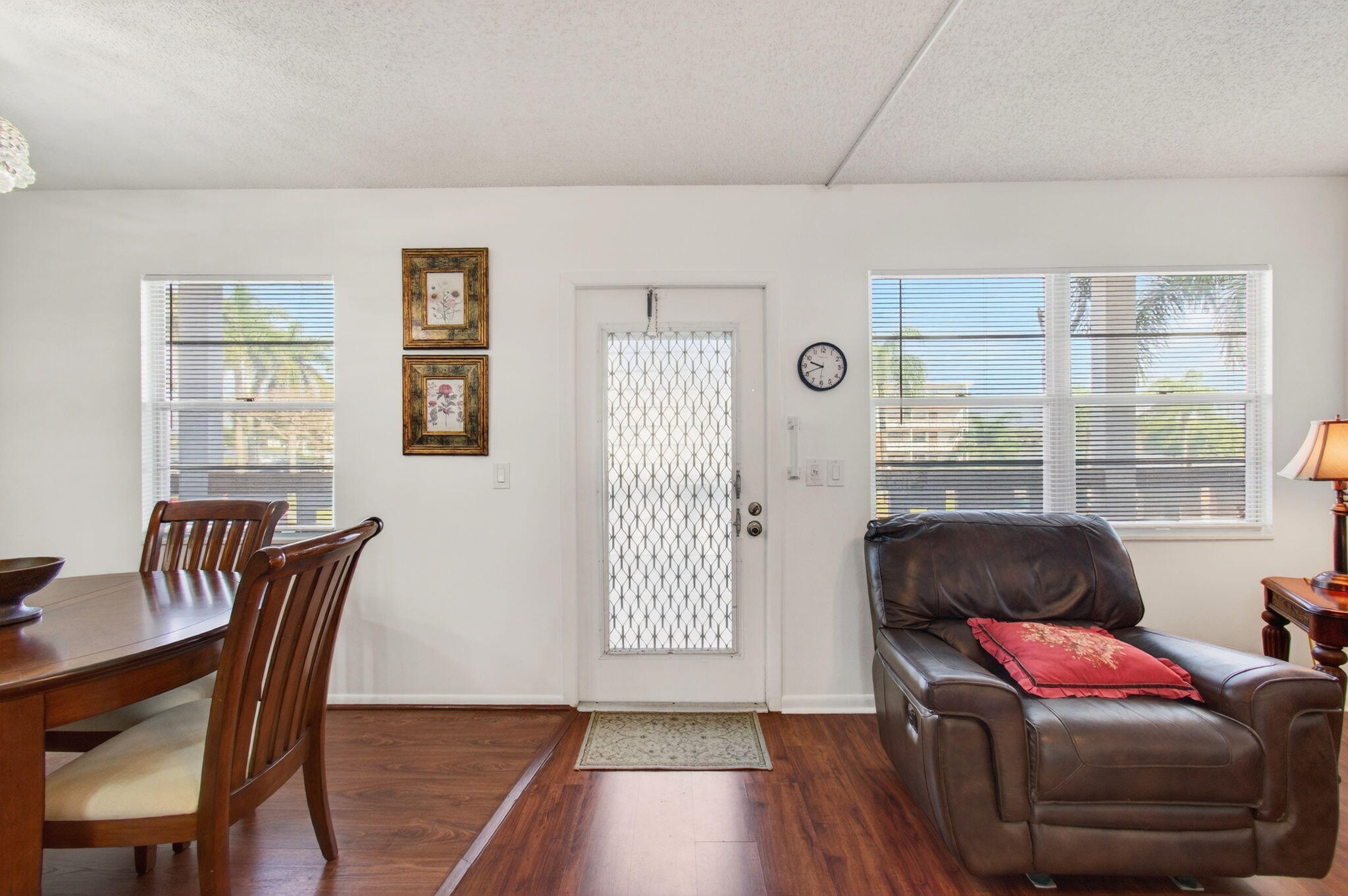 2035 Cornwall B Property Photo 15