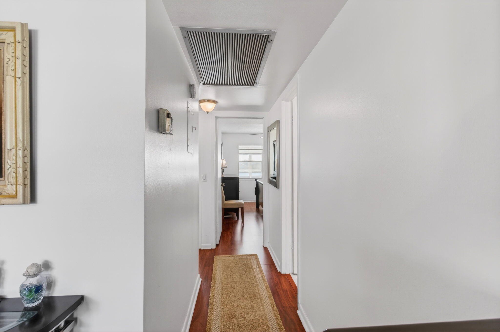 2035 Cornwall B Property Photo 19