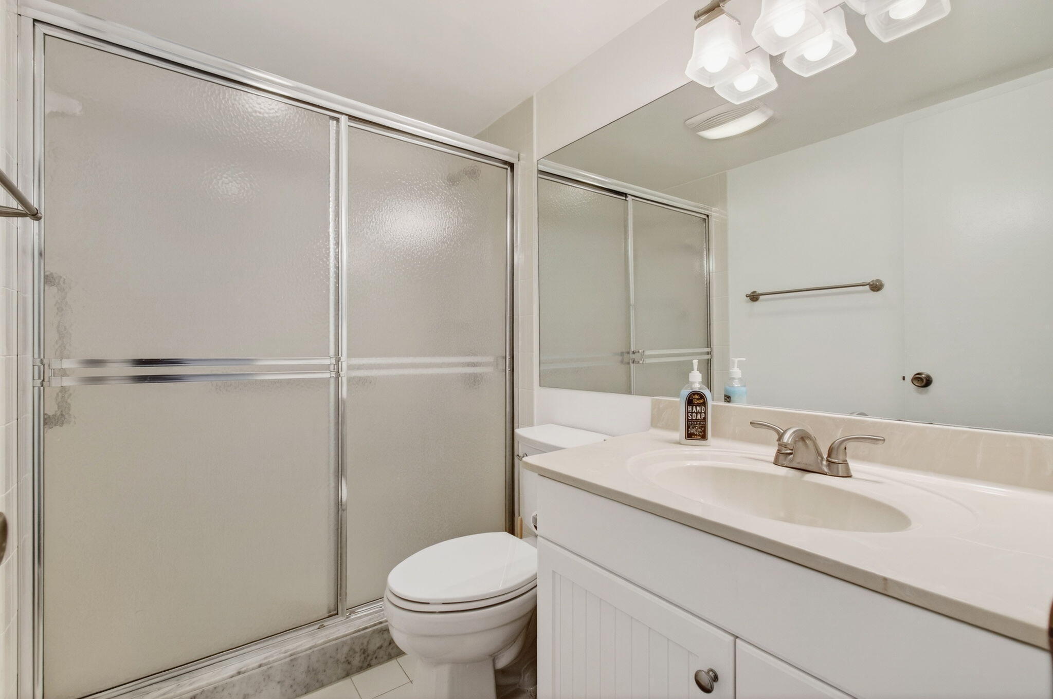 2035 Cornwall B Property Photo 48