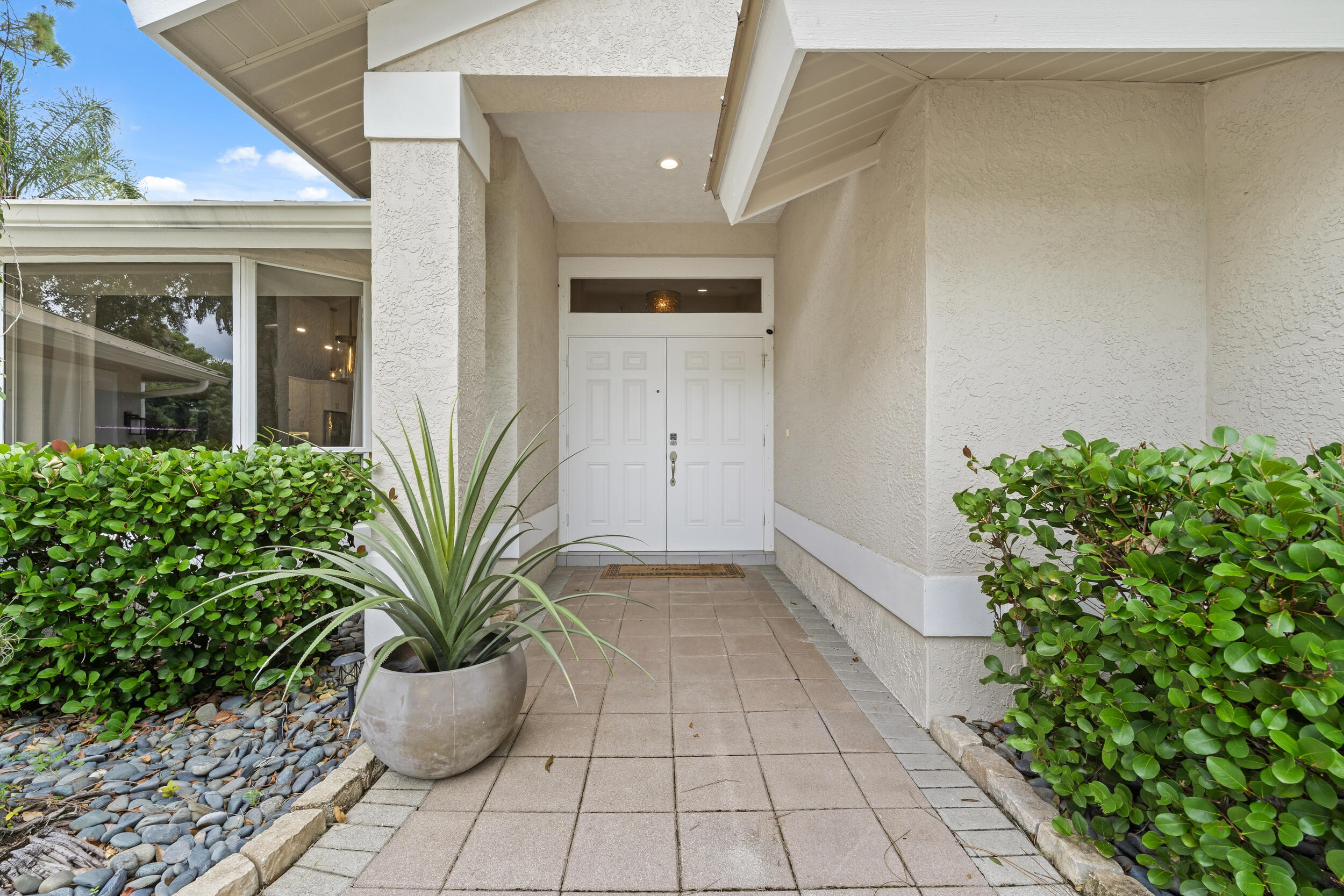 5608 Sw Landing Creek Drive Property Photo 9
