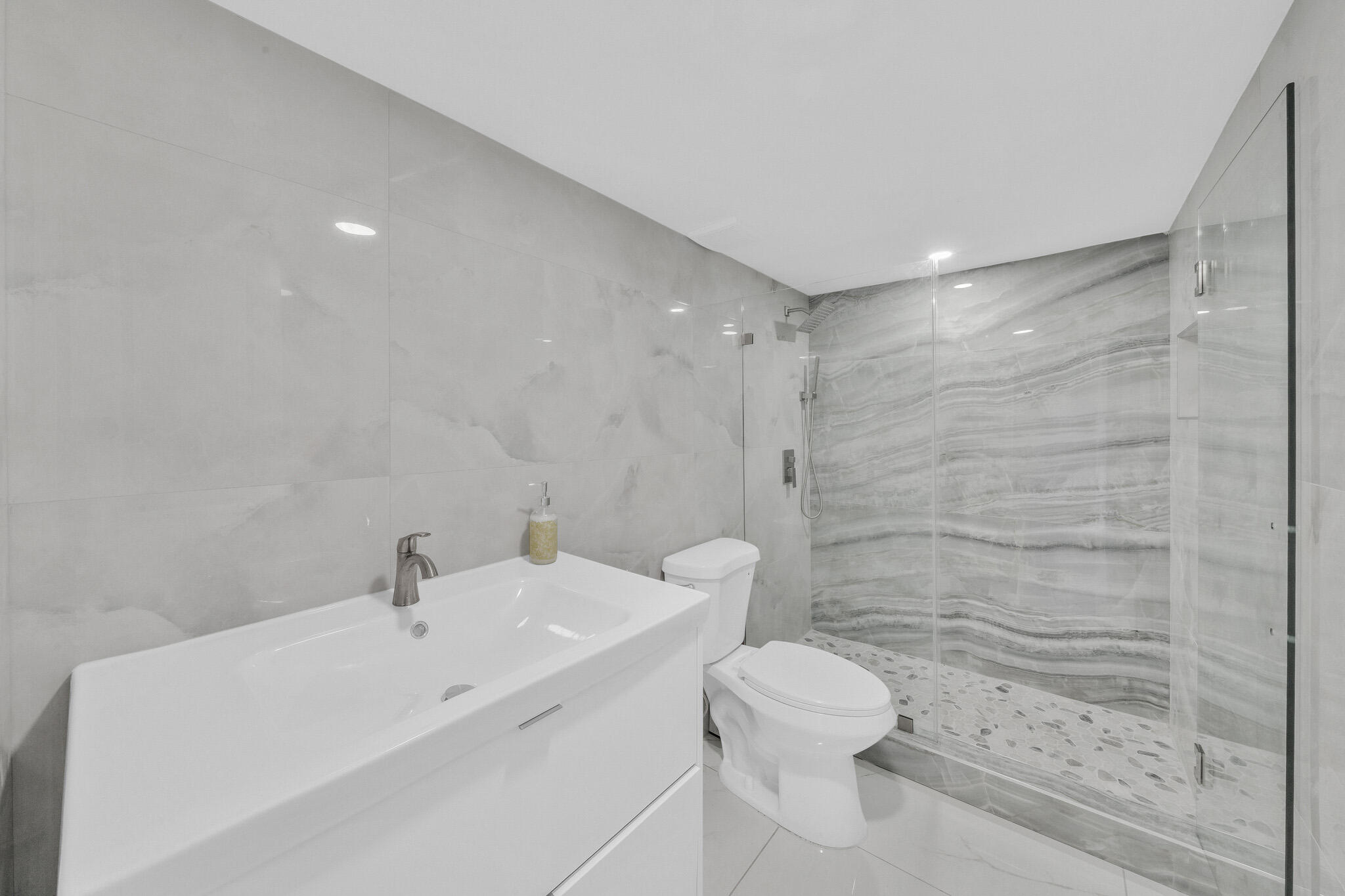 2851 S Ocean Boulevard Property Photo 22