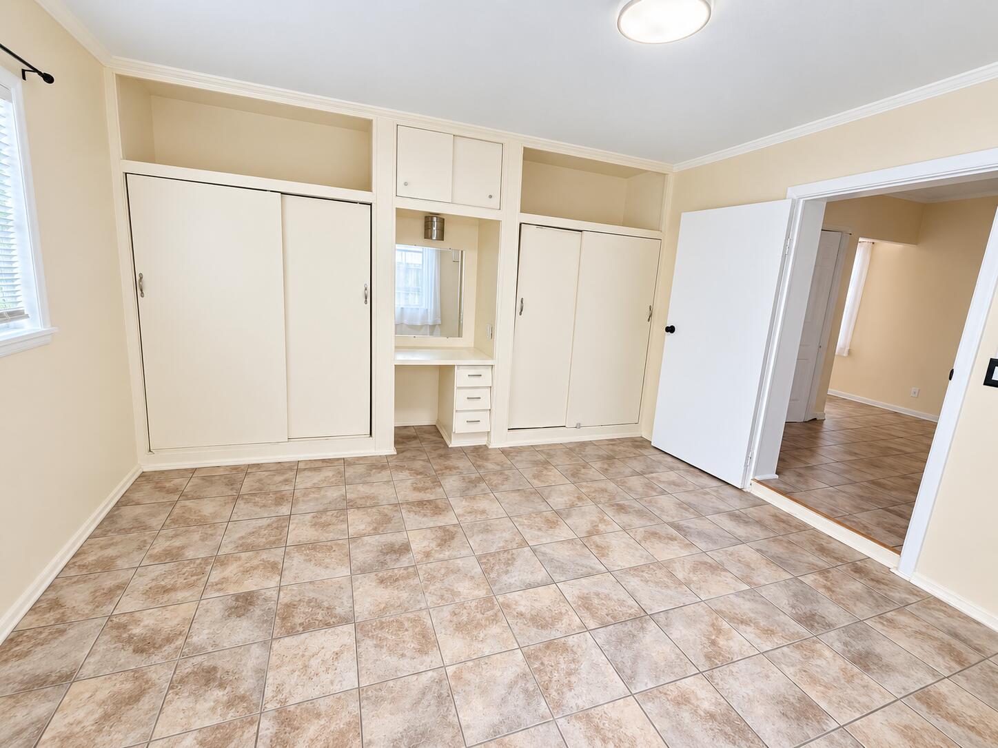2735 Ne 9th Avenue Unit-b Property Photo 4