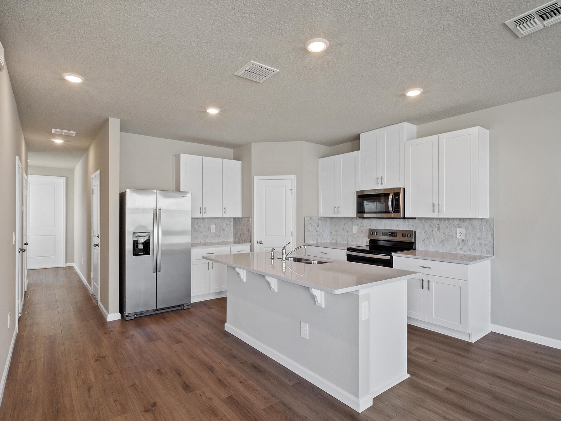 5745 Se Edgewater Circle Property Photo 4