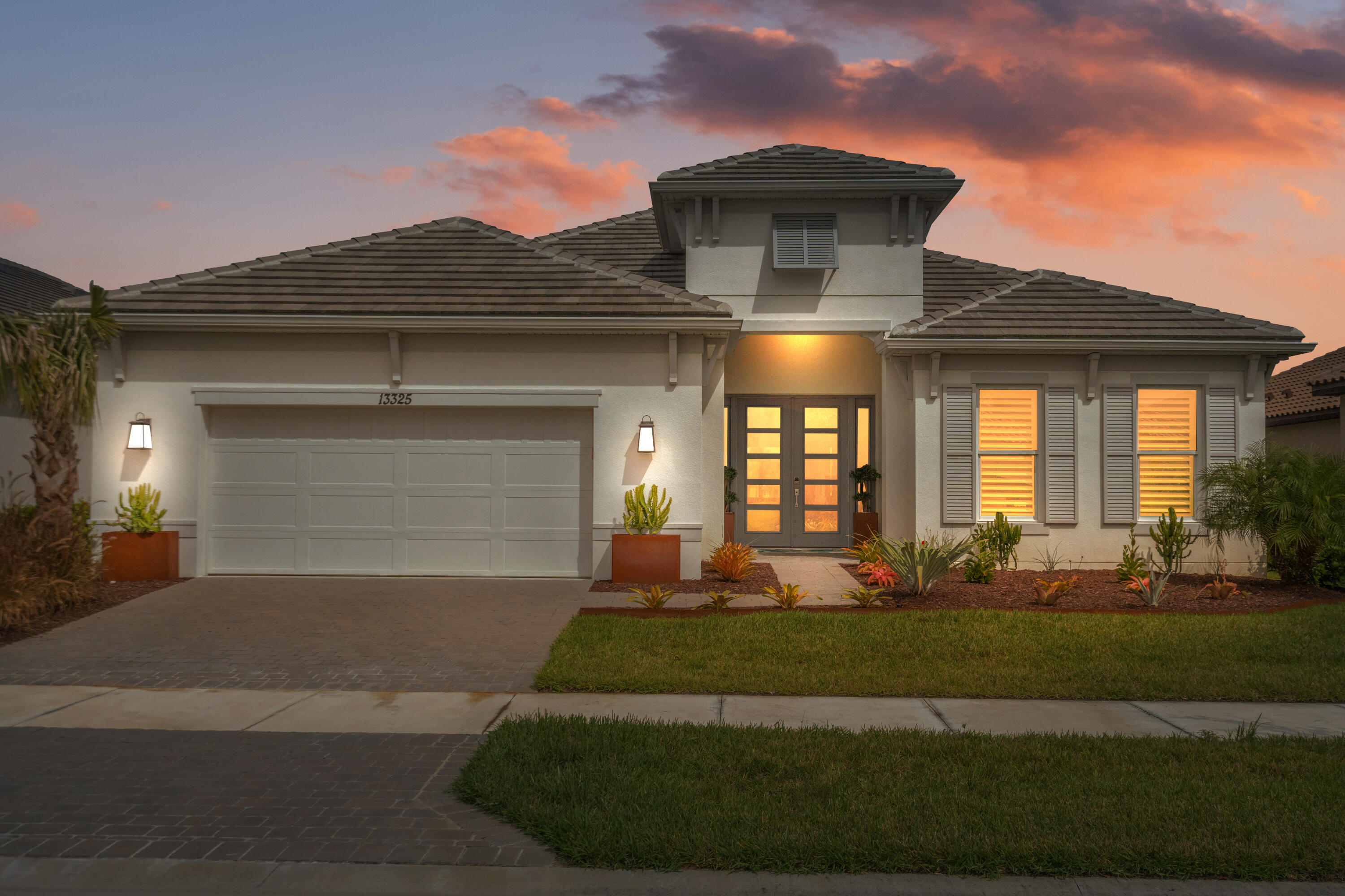 13325 Sw Alejandro Court Property Photo 1