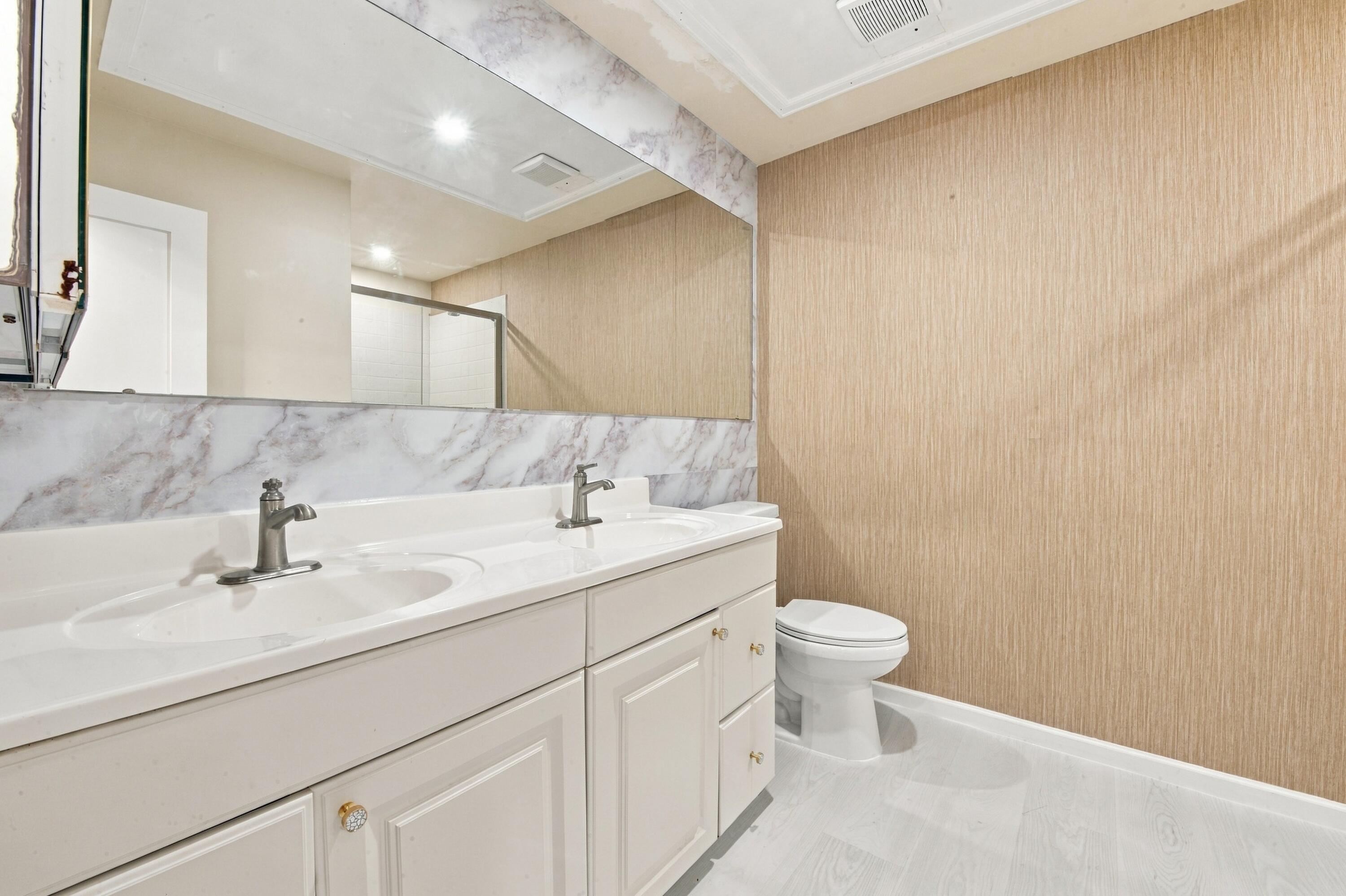 1149 Nw 13th Street Apt 6 Property Photo 8