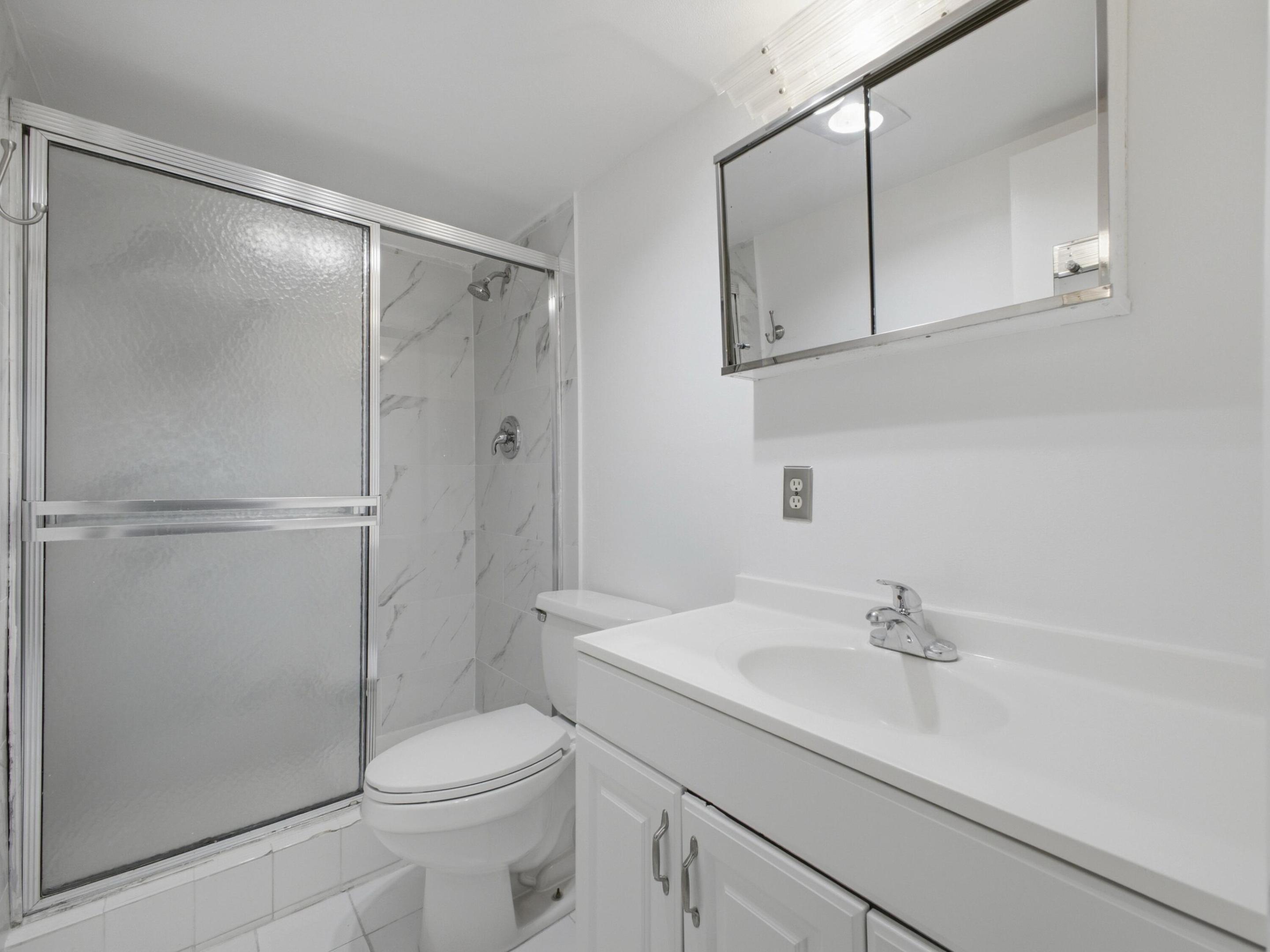 144 Stratford K Property Photo 11