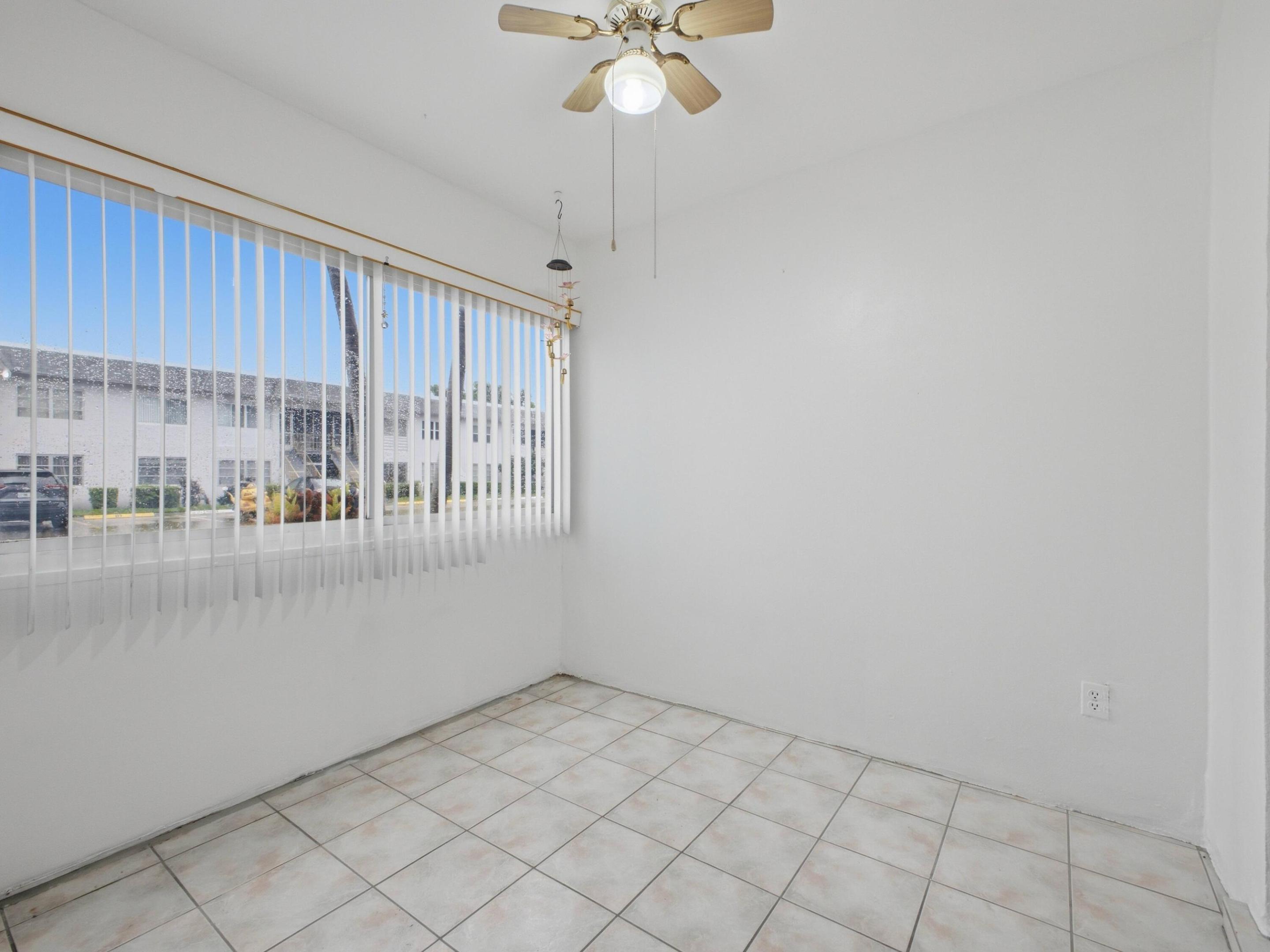 144 Stratford K Property Photo 12